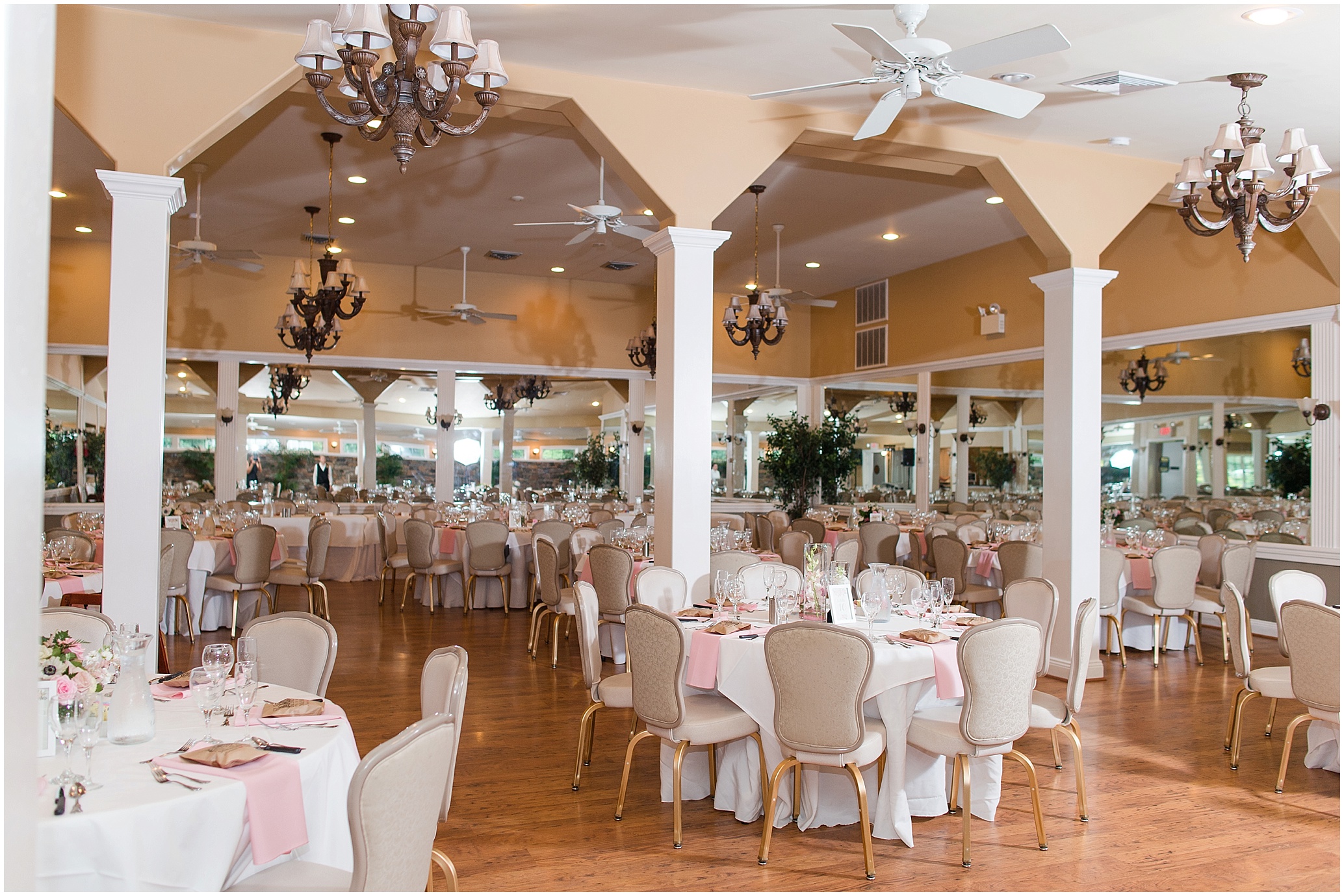 Hannah Leigh Photography Cameron Estate Inn Wedding_0437.jpg