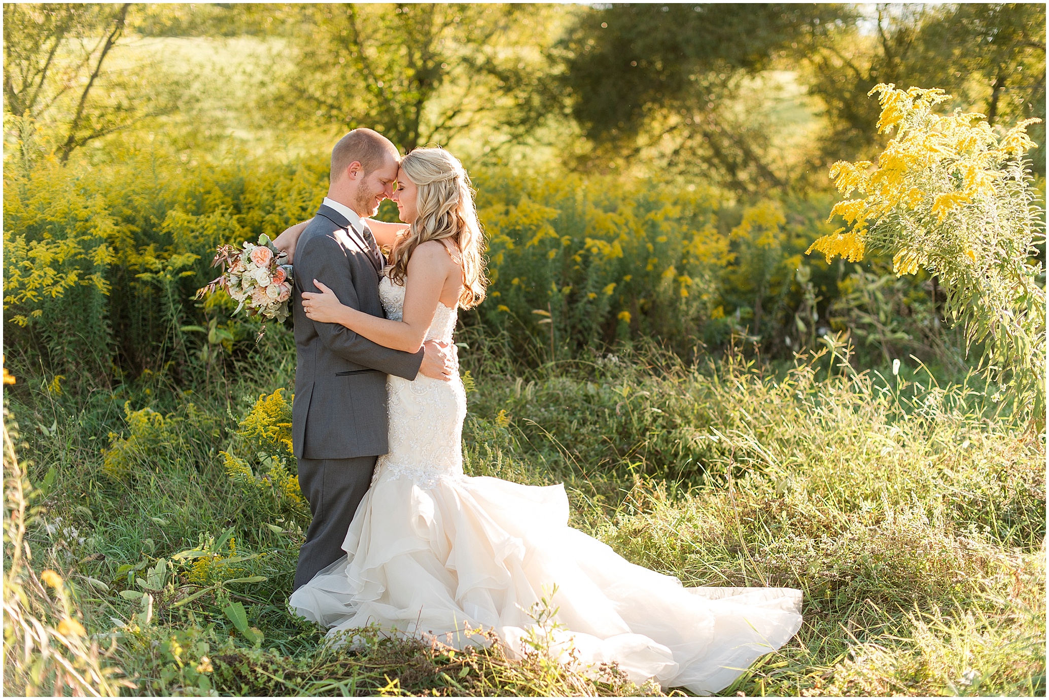 Hannah Leigh Photography Blue Hound Farm Wedding_1703.jpg