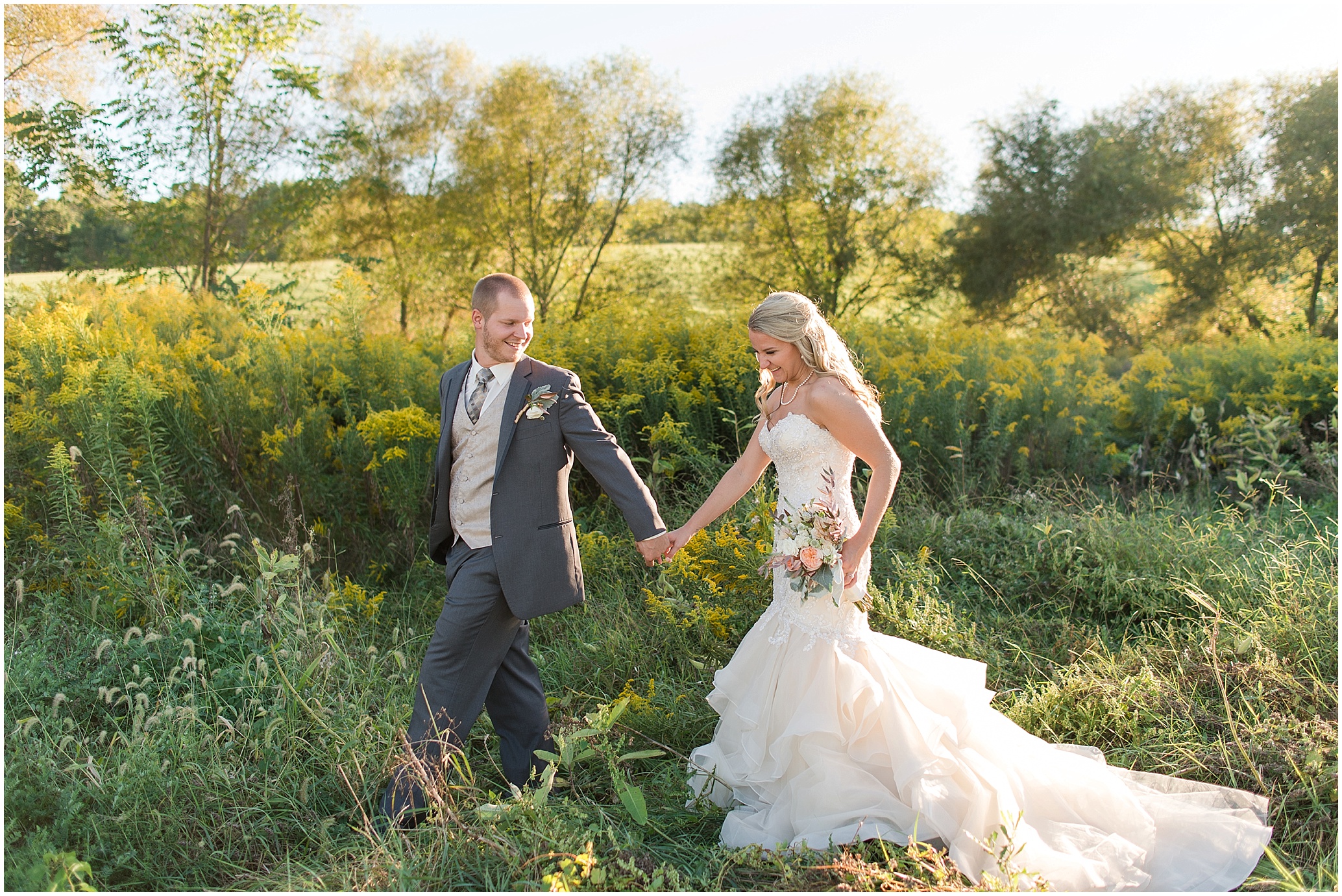 Hannah Leigh Photography Blue Hound Farm Wedding_1713.jpg