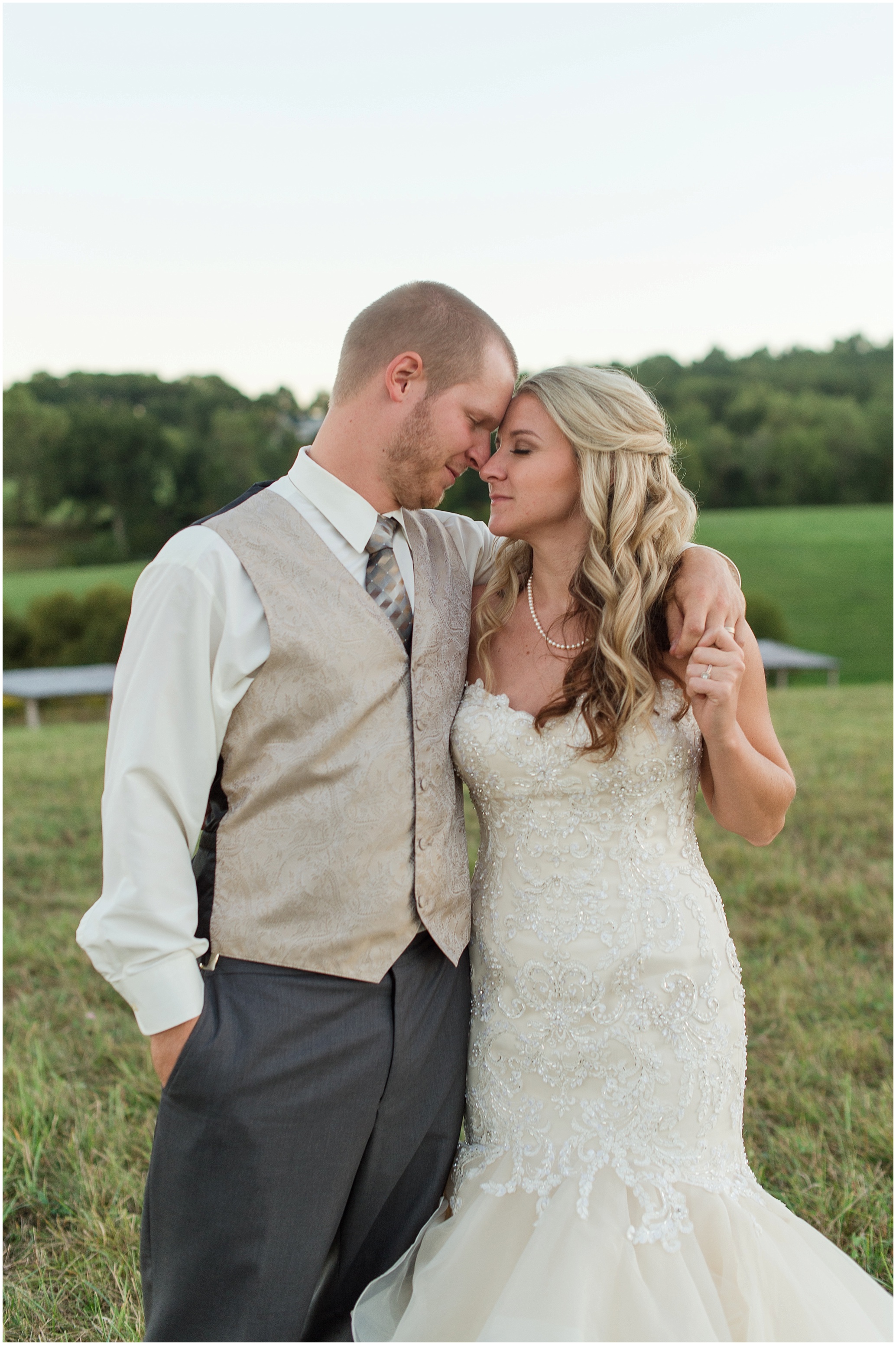 Hannah Leigh Photography Blue Hound Farm Wedding_1754.jpg