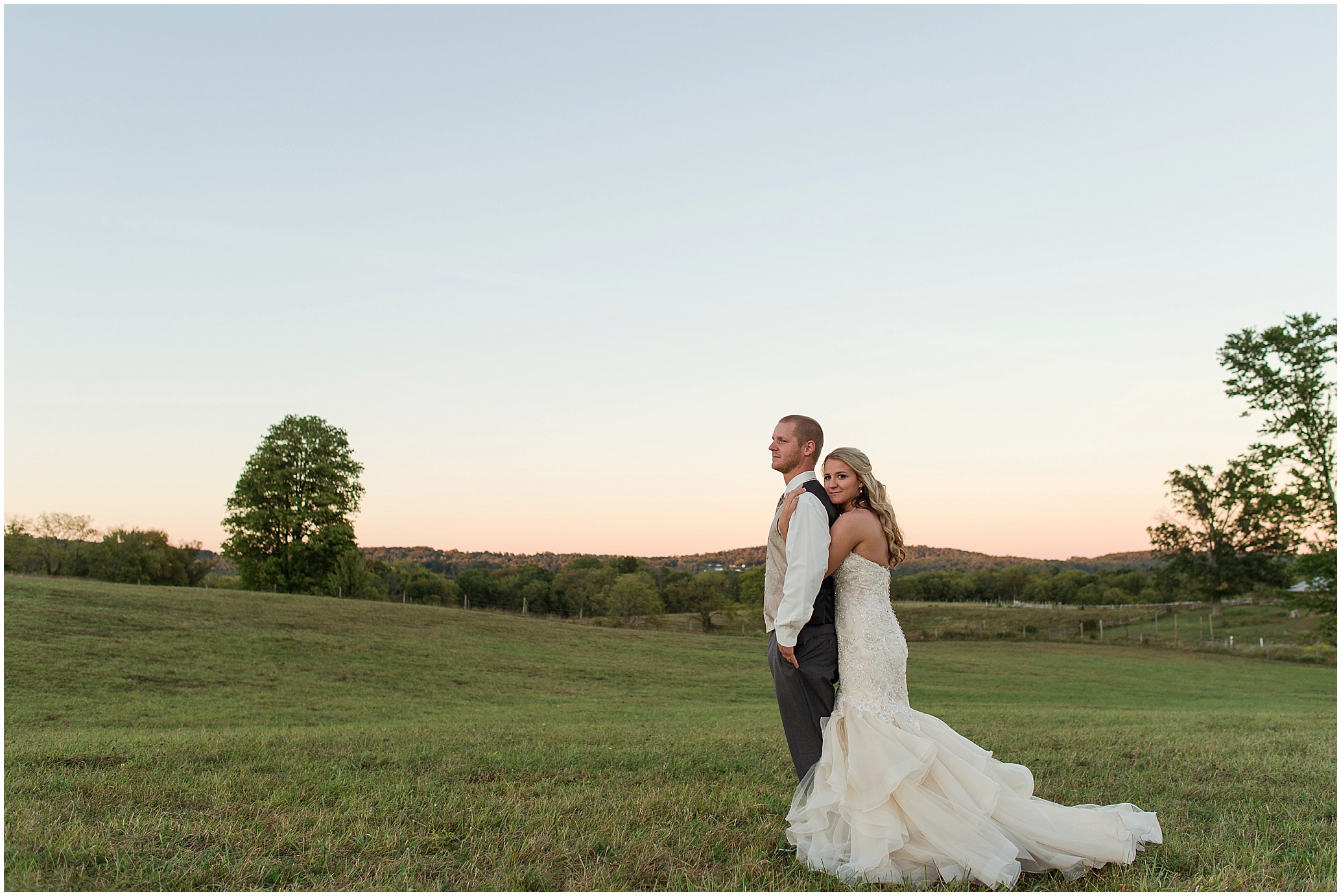 Hannah Leigh Photography Blue Hound Farm Wedding_1759.jpg