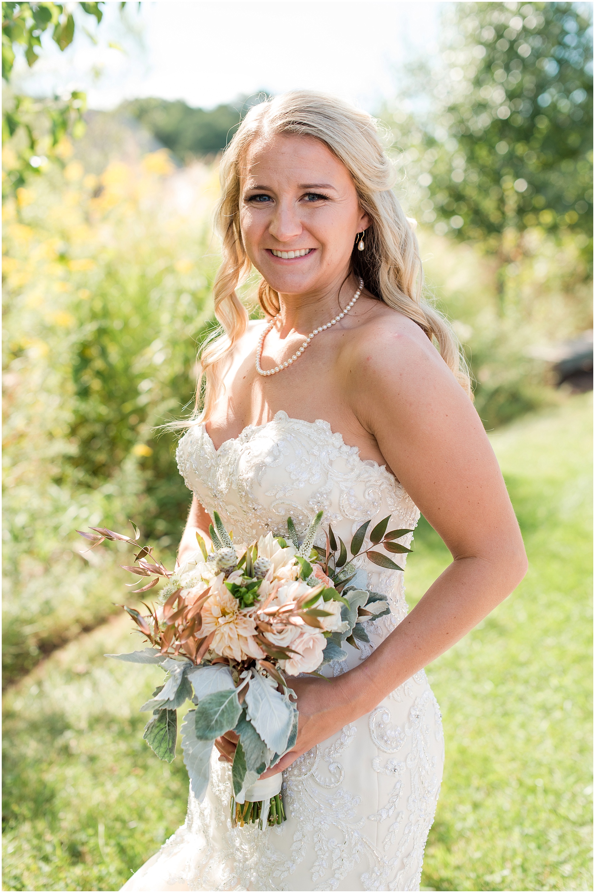 Hannah Leigh Photography Blue Hound Farm Wedding_1776.jpg