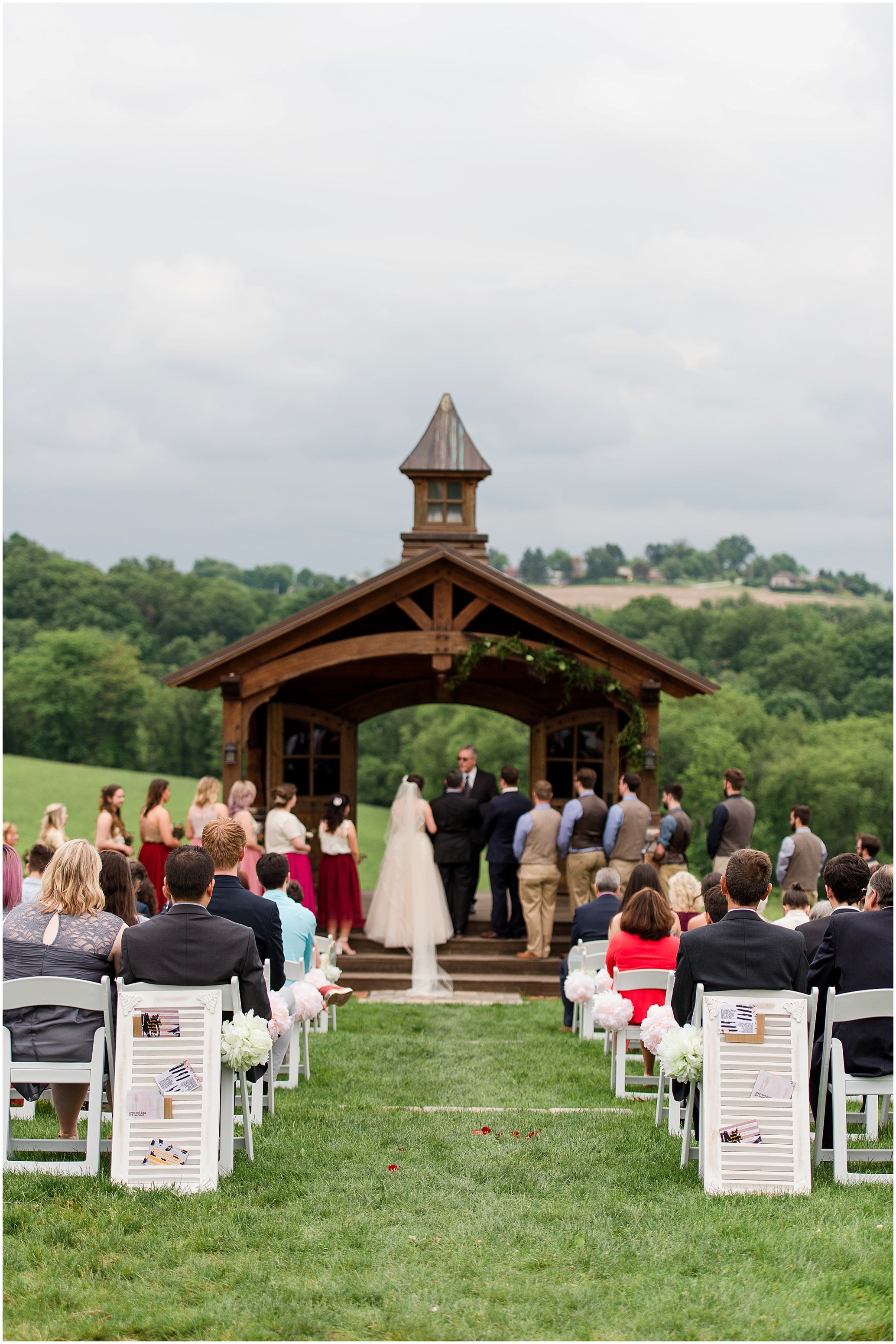 Hannah Leigh Photography Spring Wyndridge Farm Wedding_4073.jpg