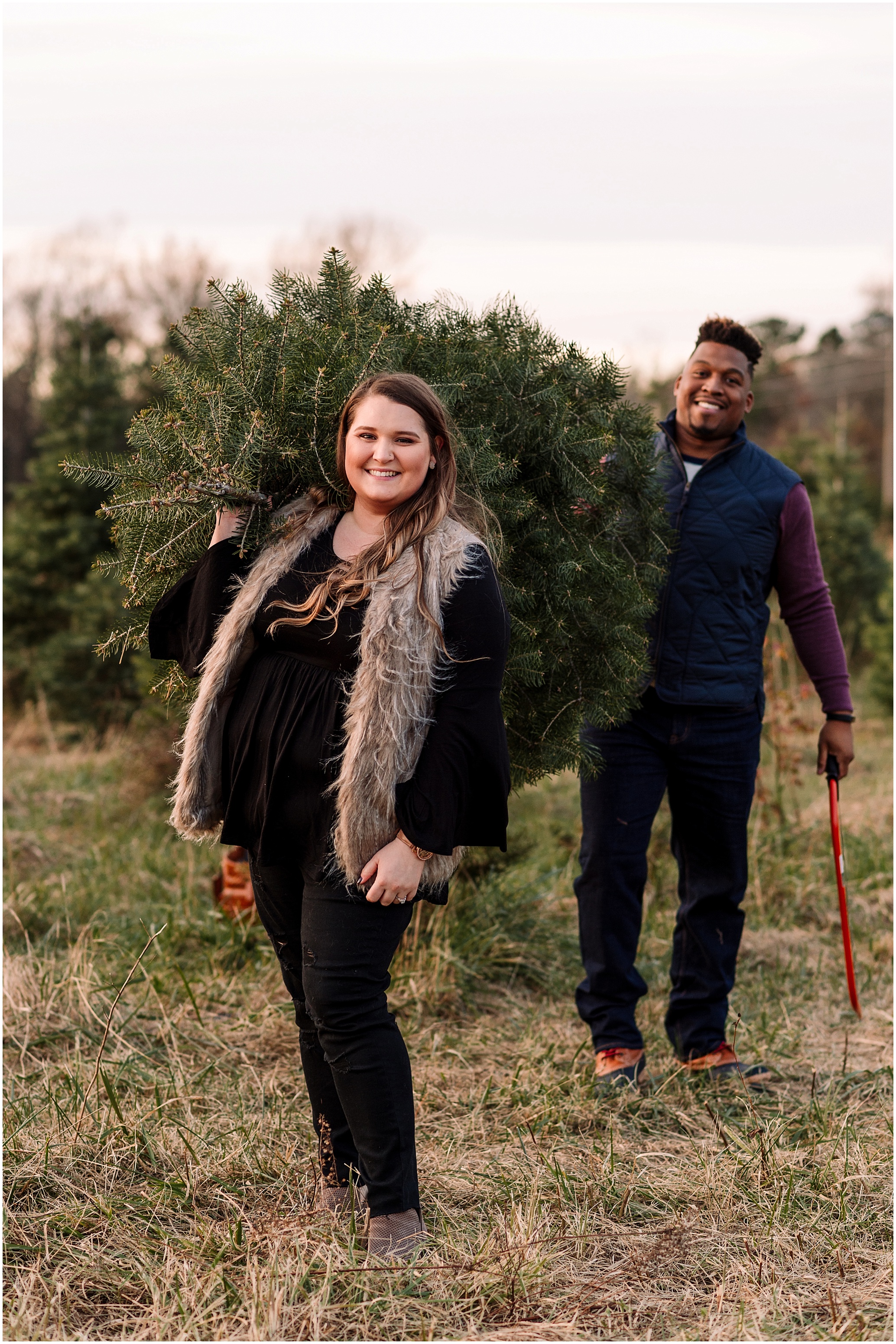 Hannah Leigh Photography Christmas Tree Farm Engagement Session_6760.jpg