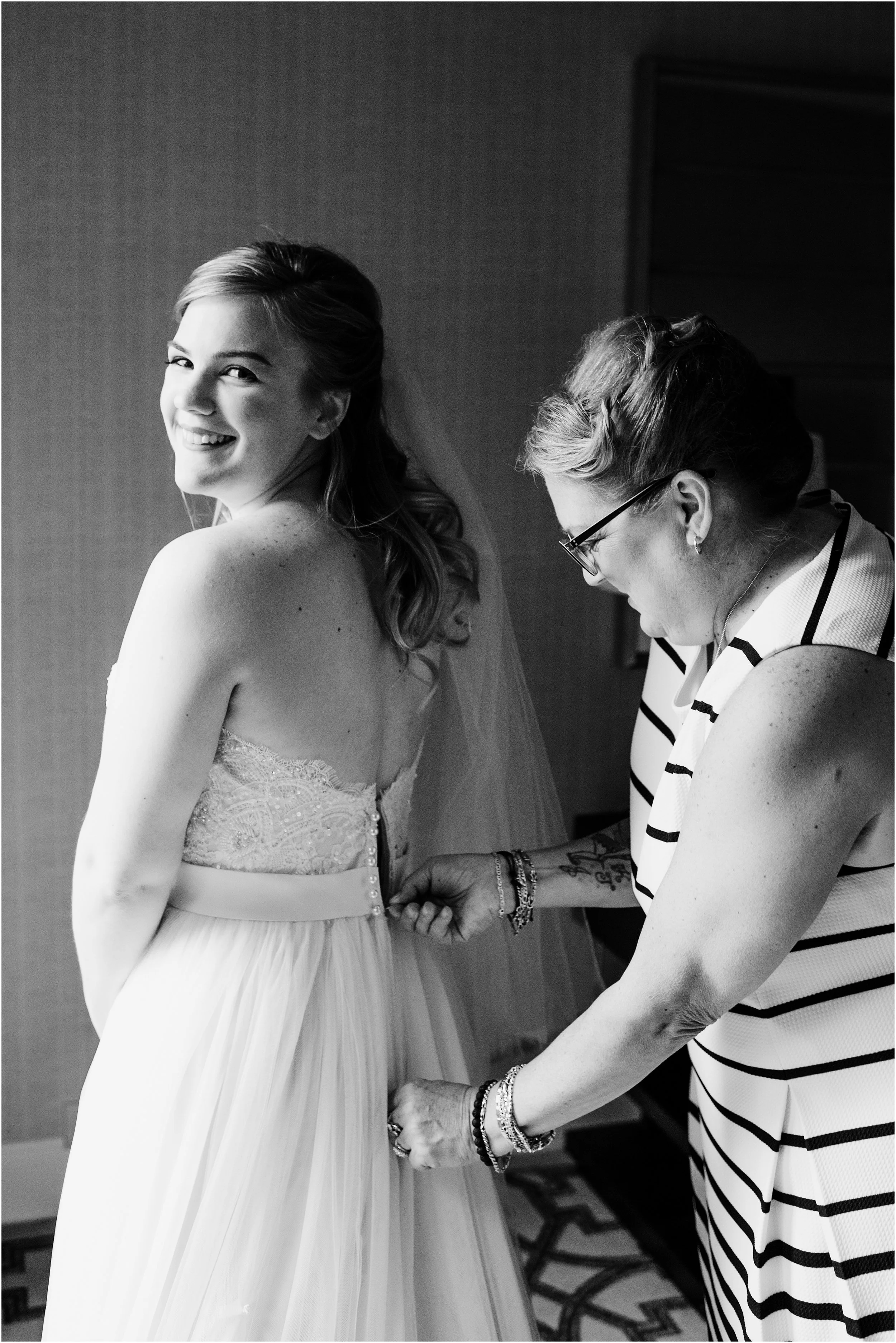 hannah leigh photography downtown Baltimore MD wedding_1715.jpg