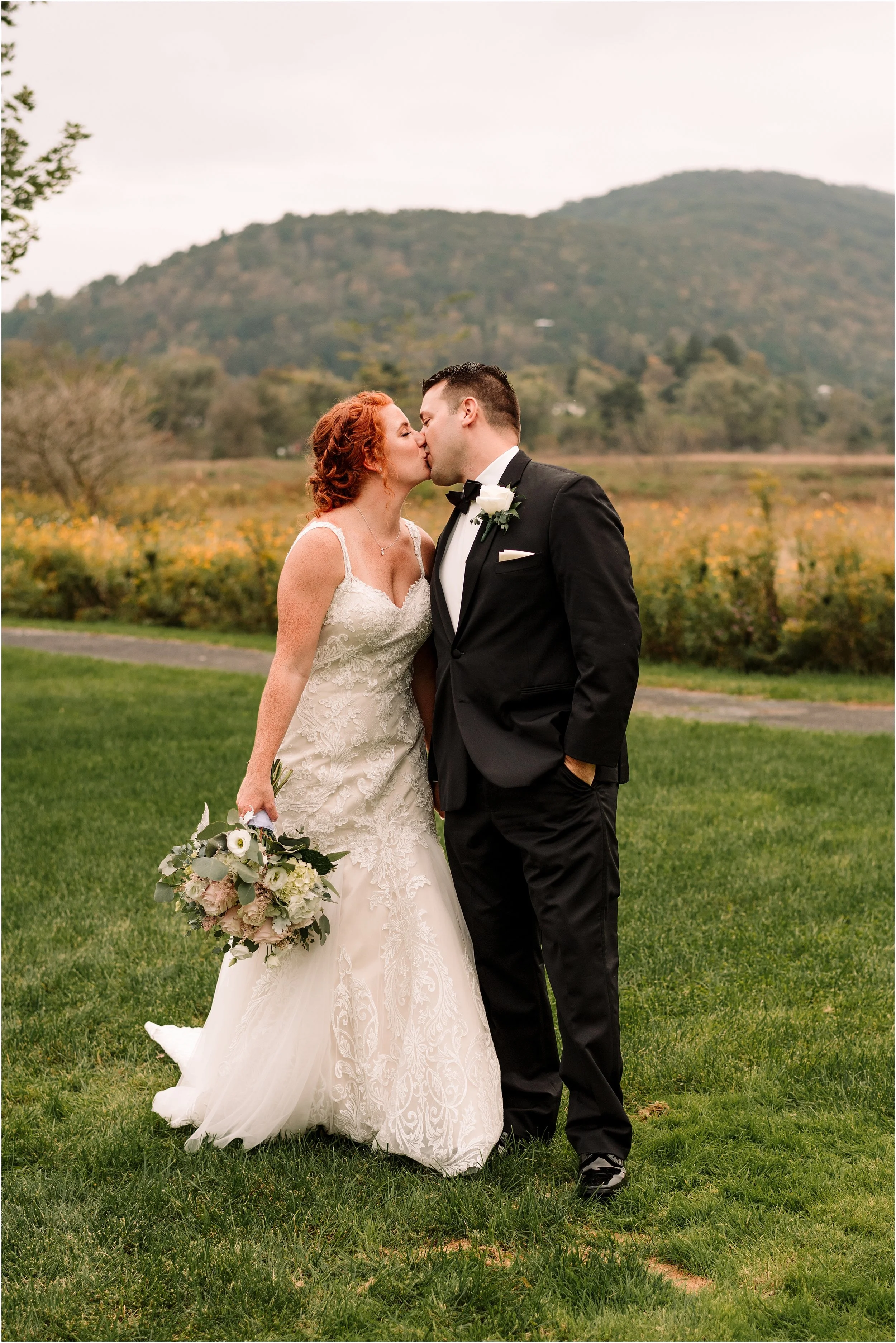 hannah leigh photography cookes tavern wedding state college pa_1866.jpg
