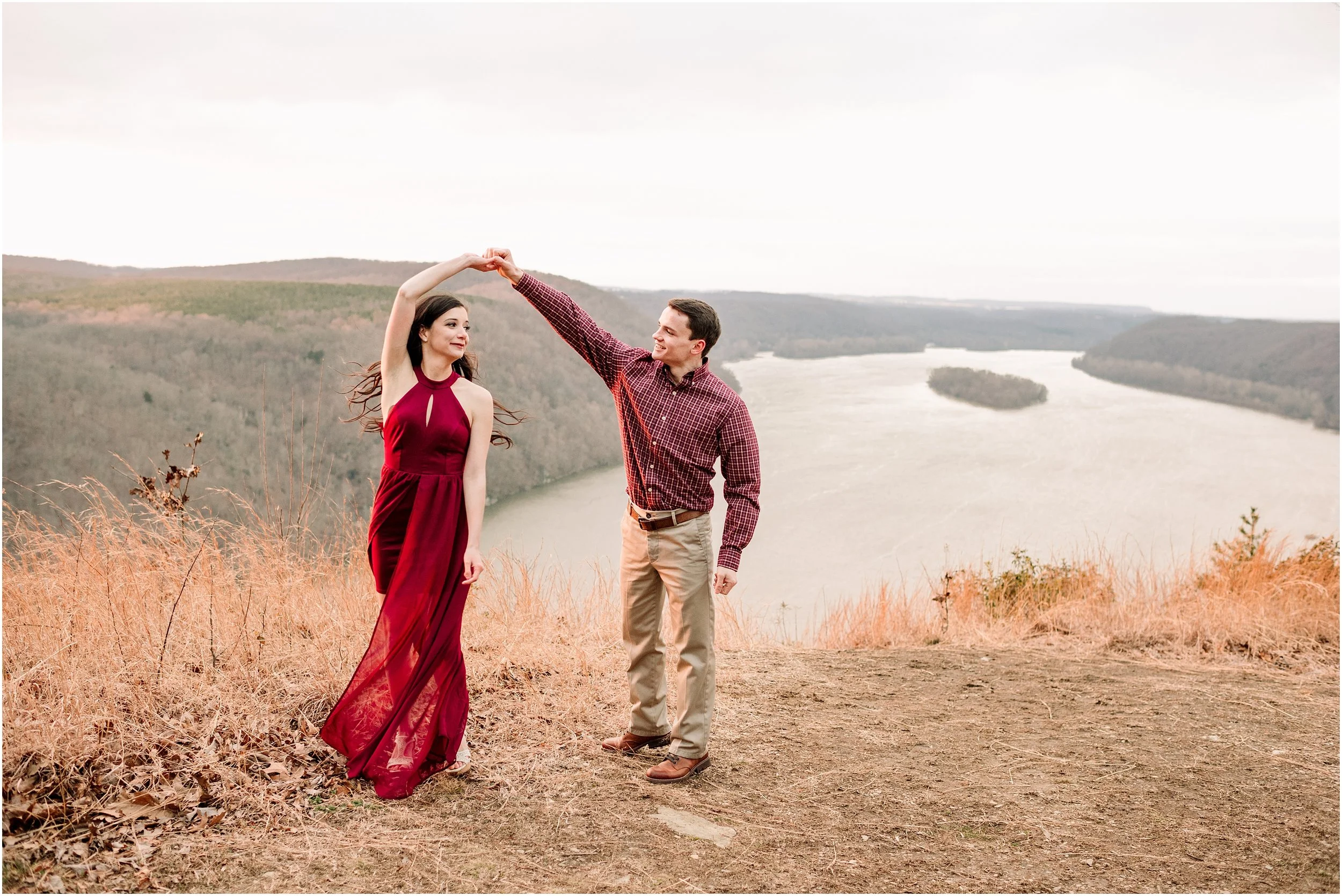 hannah leigh photography winter overlook engagement session lancaster PA_2661.jpg