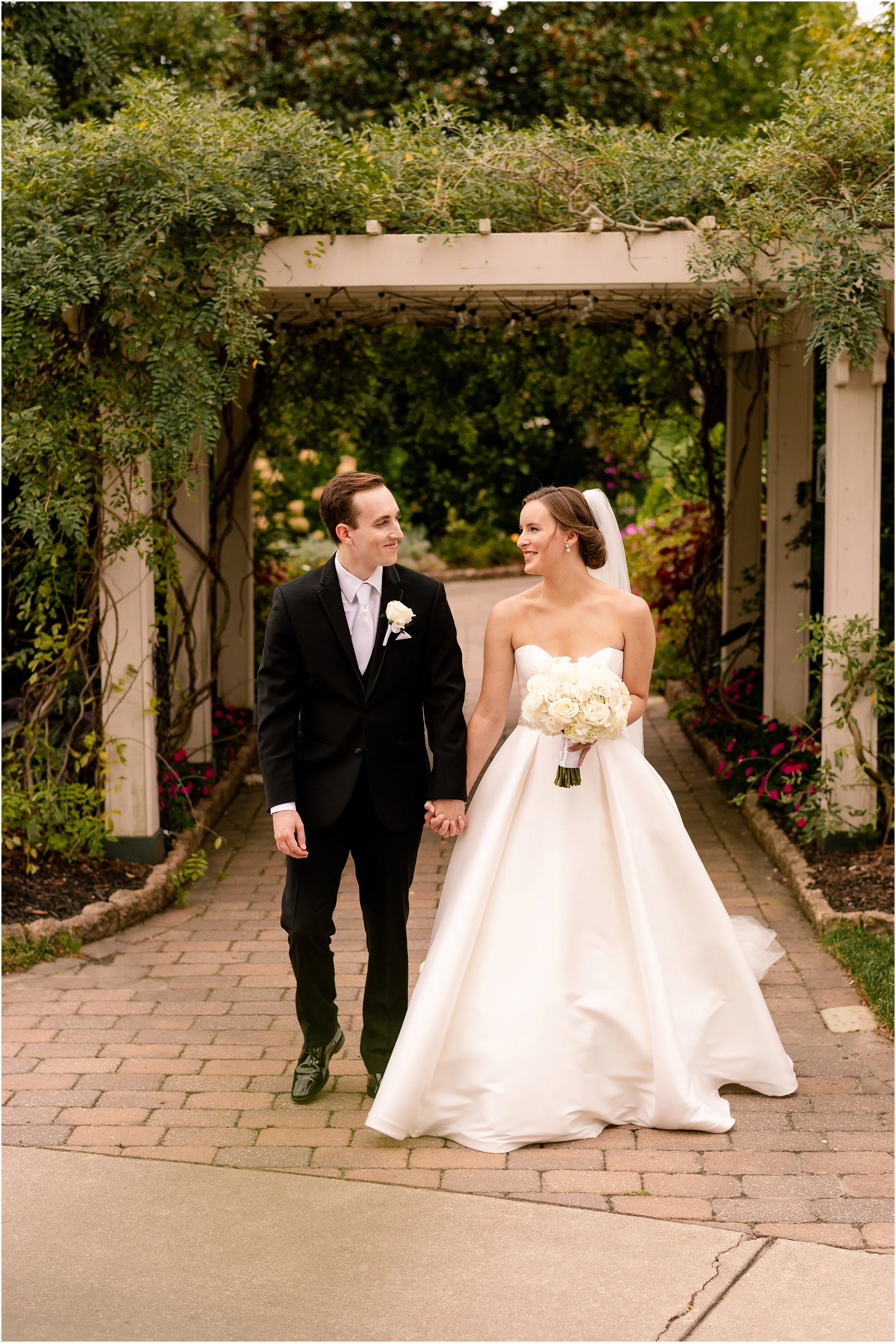 hannah leigh photography Pond View Farm Wedding White Hall MD_3756.jpg