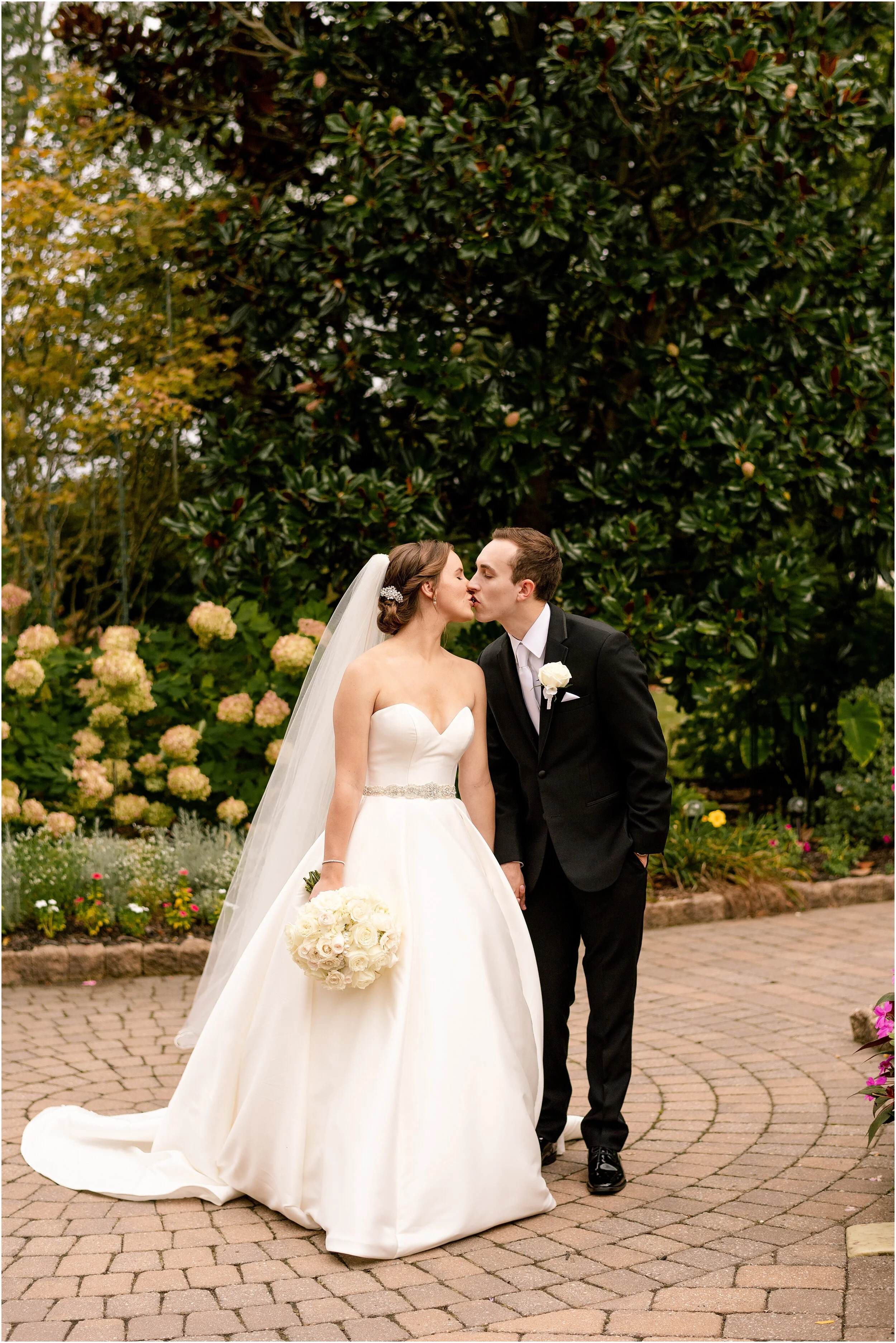 hannah leigh photography Pond View Farm Wedding White Hall MD_3748.jpg