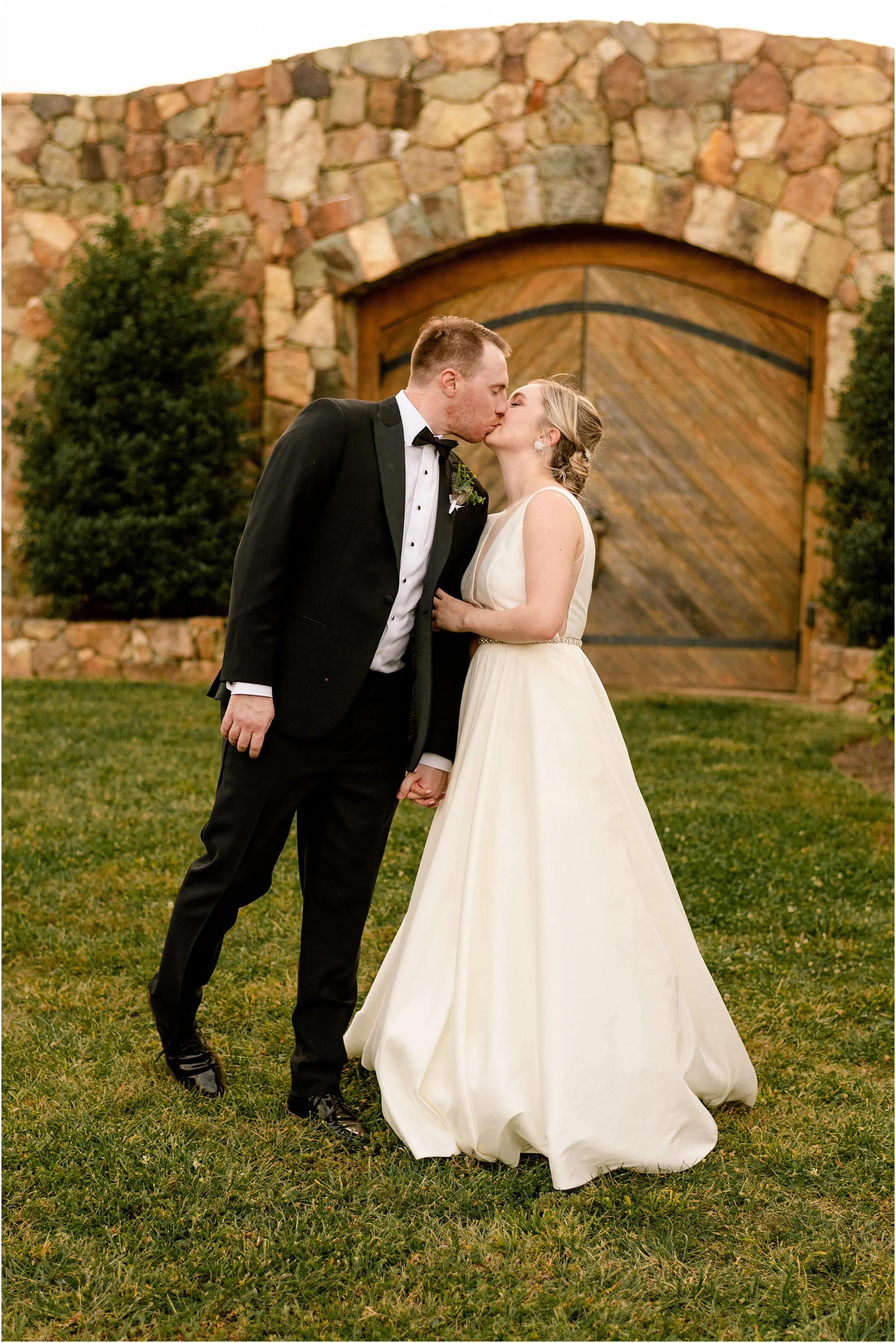 hannah leigh photography stone tower winery wedding leesburg va_3946.jpg