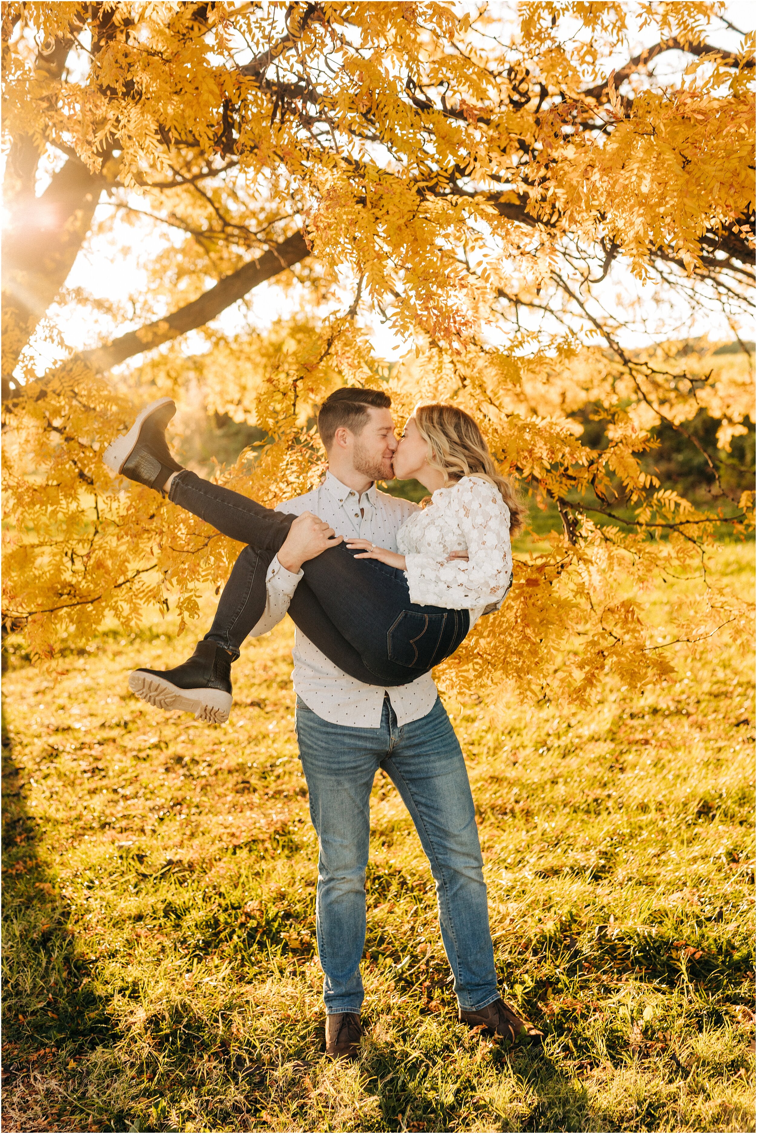 hannah leigh photography Baltimore City Maryland October Engagement Session_7059.jpg