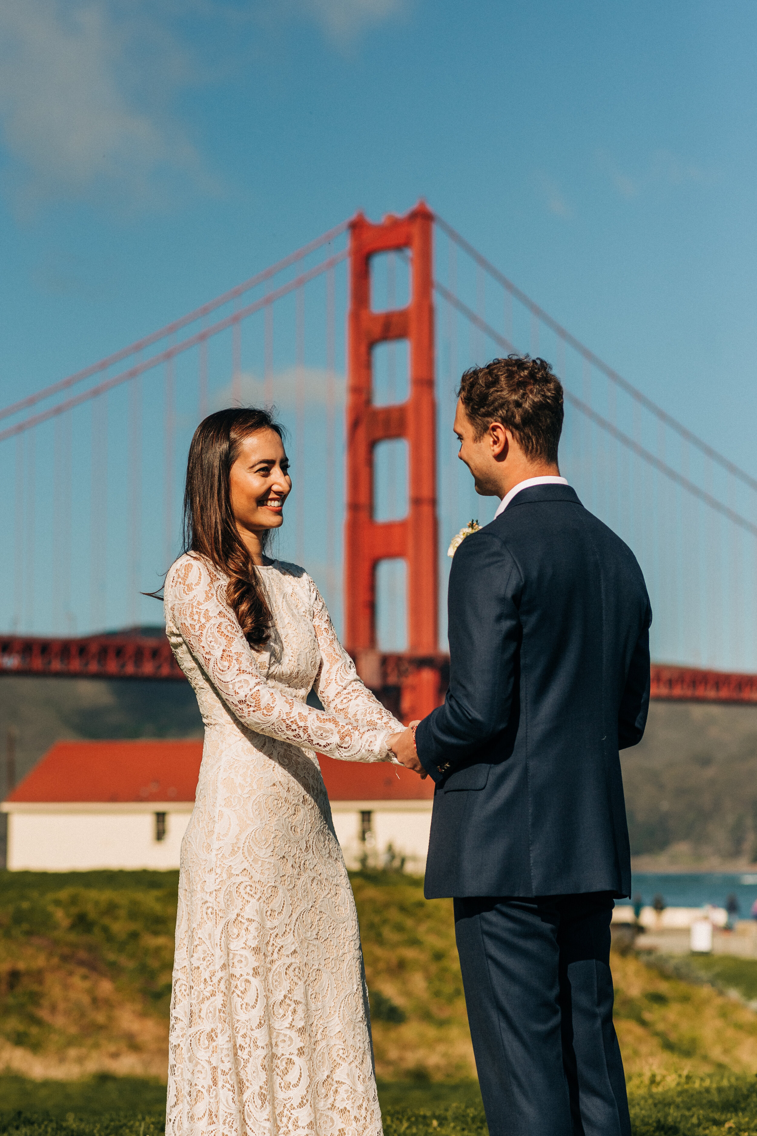 Elopement Who doesn’t love the intimacy and privacy of an elopement? As your elopement photographer, you won’t even know I’m there! I’ll be sure to capture your moment while ensuring the intimacy you desire is not compromised.