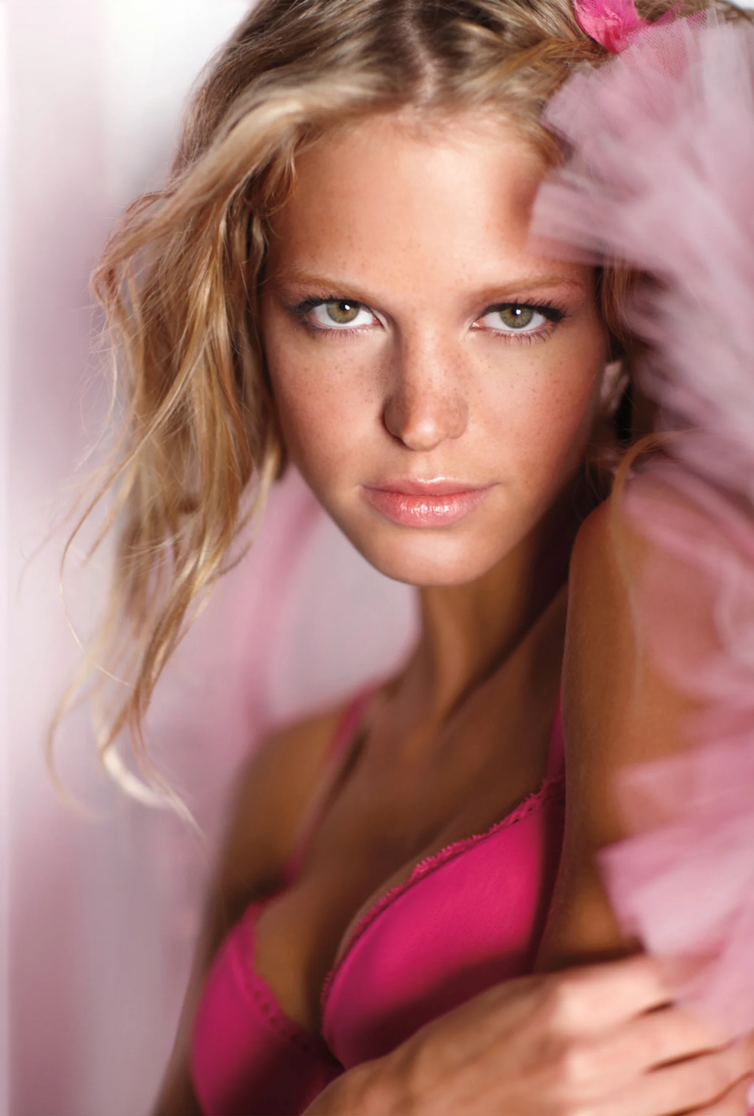 Victoria’s Secret_eh_dapu_46_f11_holiday_05x6.jpg