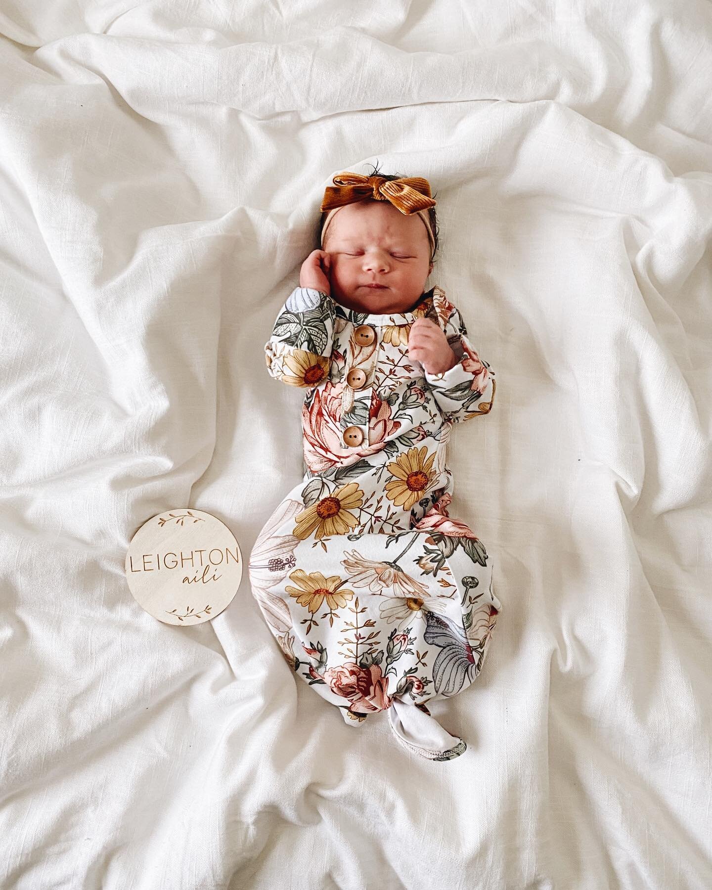 Leighton Aili (eye-lee) Mize.  8lbs 8oz, 20.5 inches, hungry all the time, hair dark af.  @ariemize I don&rsquo;t have words to describe you, your beauty, and your strength.  Thank you @beccagensch_ for being the best doula and friend.  Thank you @ke