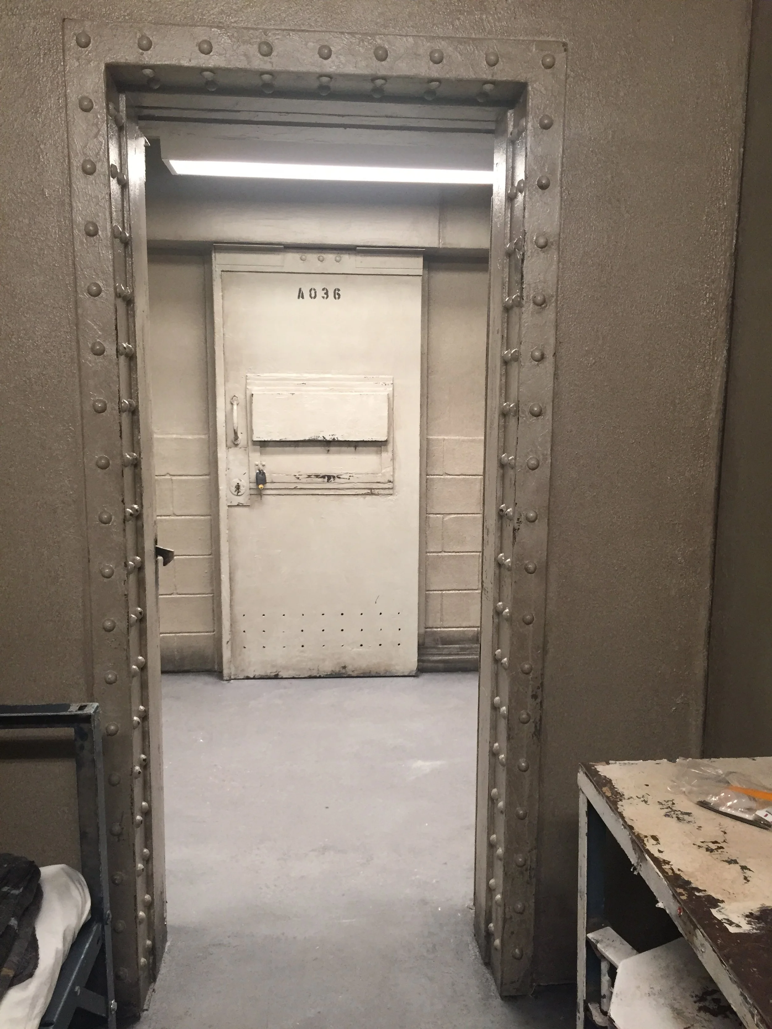 New Amsterdam S2- Prison Set, isolation cell
