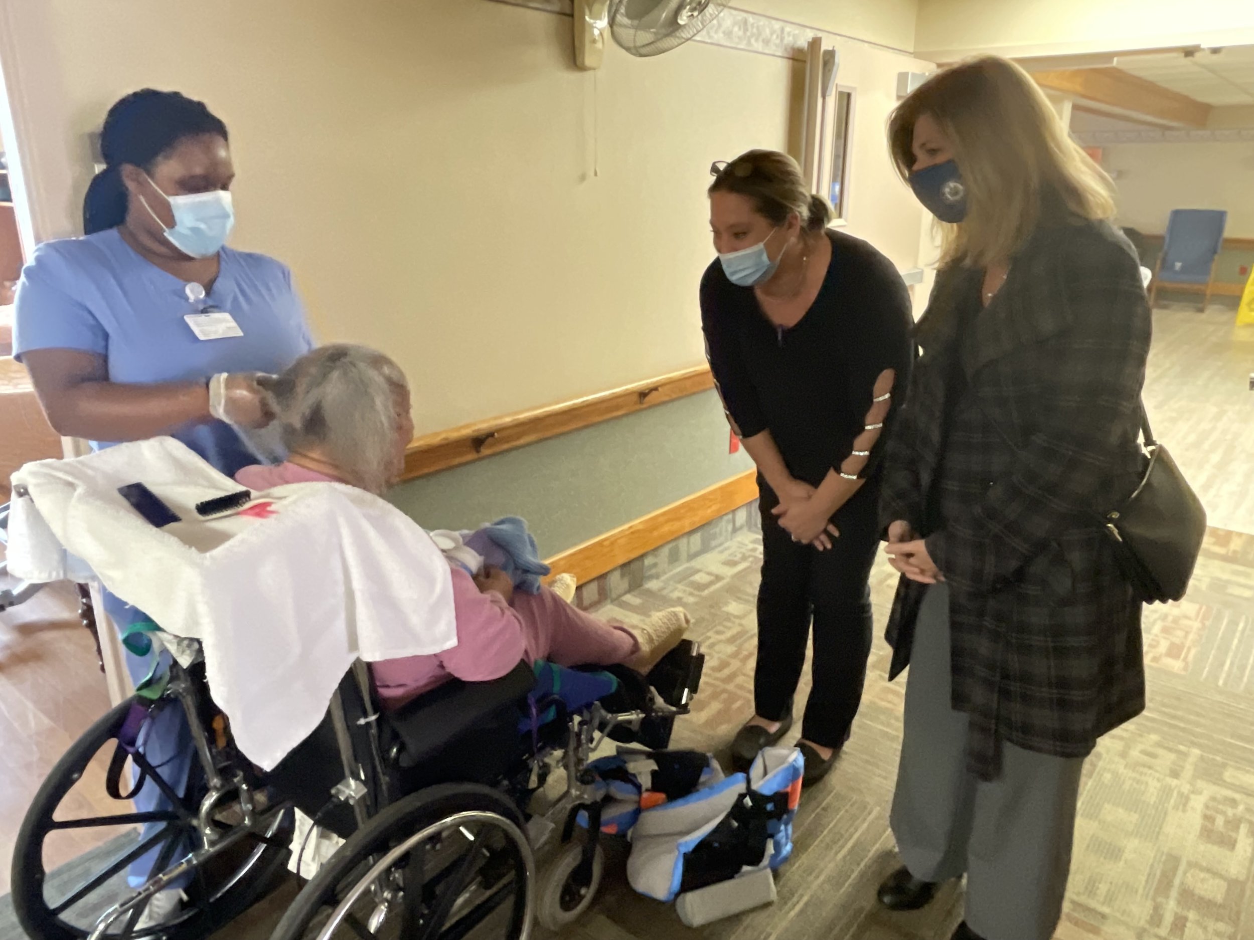 Supporting seniors - nursing home visit.jpg