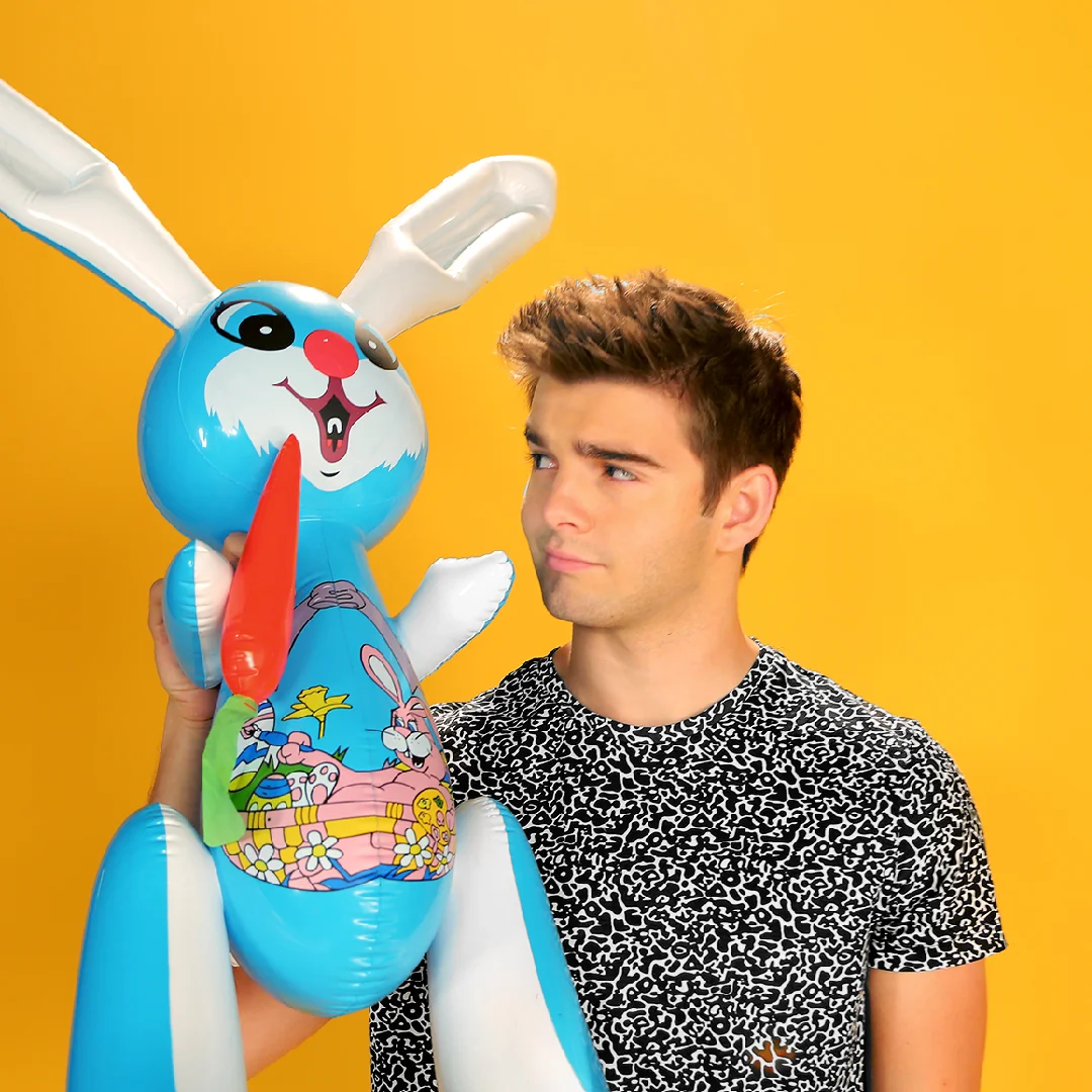SOCIAL_THUNDER_GRIFFO_RABBIT_01.jpg