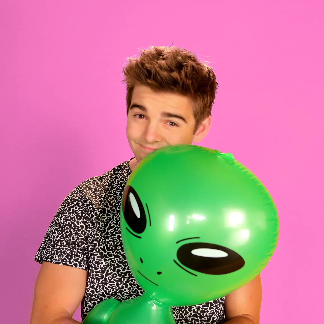 SOCIAL_THUNDER_GRIFFO_ALIEN_01.jpg