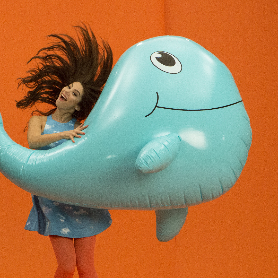 SOCIAL_THUNDER_KIRA_WHALE_02.jpg