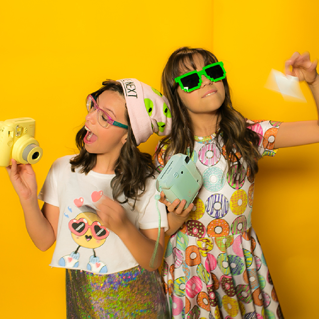 SOCIAL_GAME_GIRLS_PHOTOBOOTH_05.jpg
