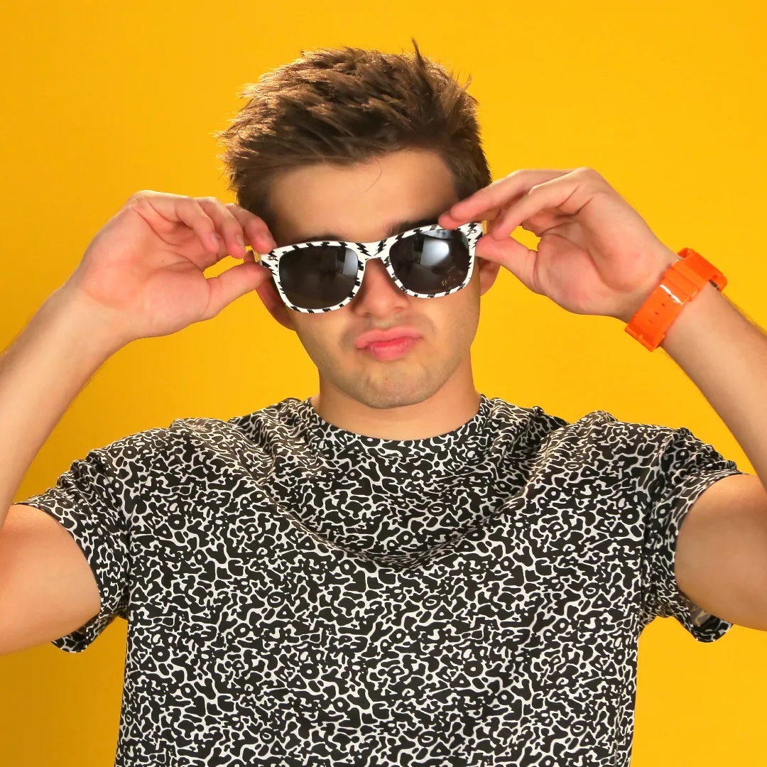 SOCIAL_THUNDER_GRIFFO_SHADES_01.jpg