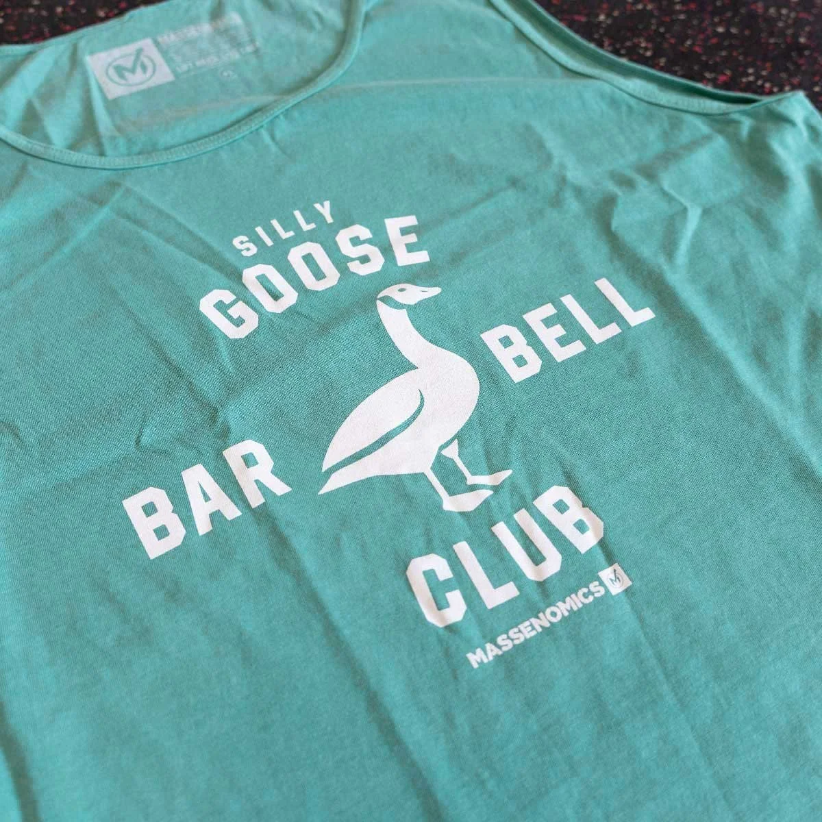 silly goose tank detail