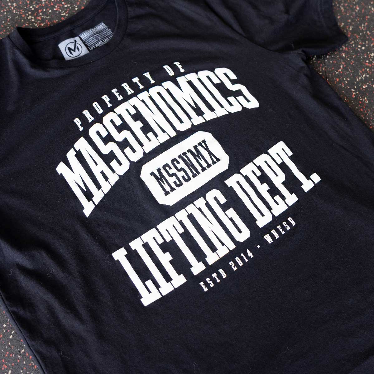 lifting dept tee detail