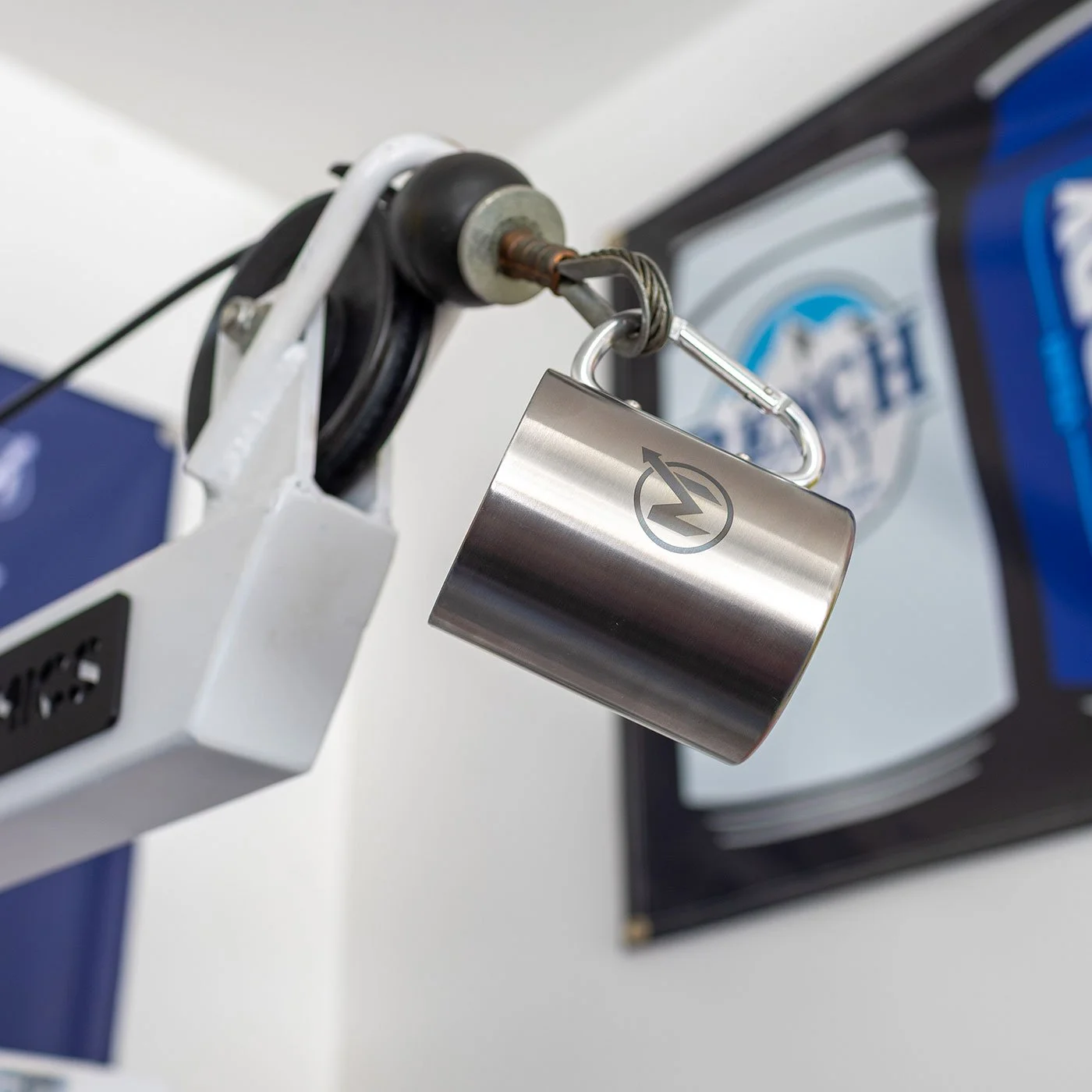 carabiner mug on pulldown