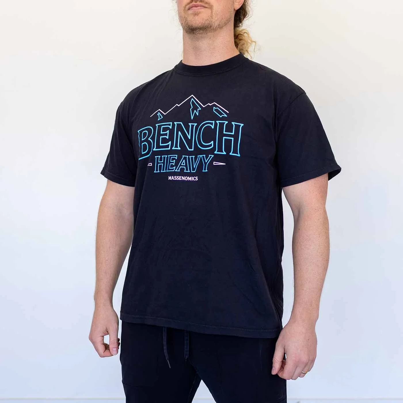 bench tee model angle