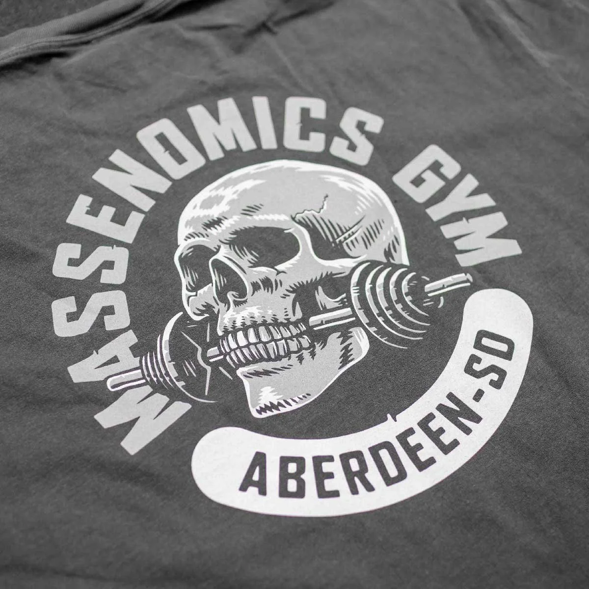 gym skull back detail