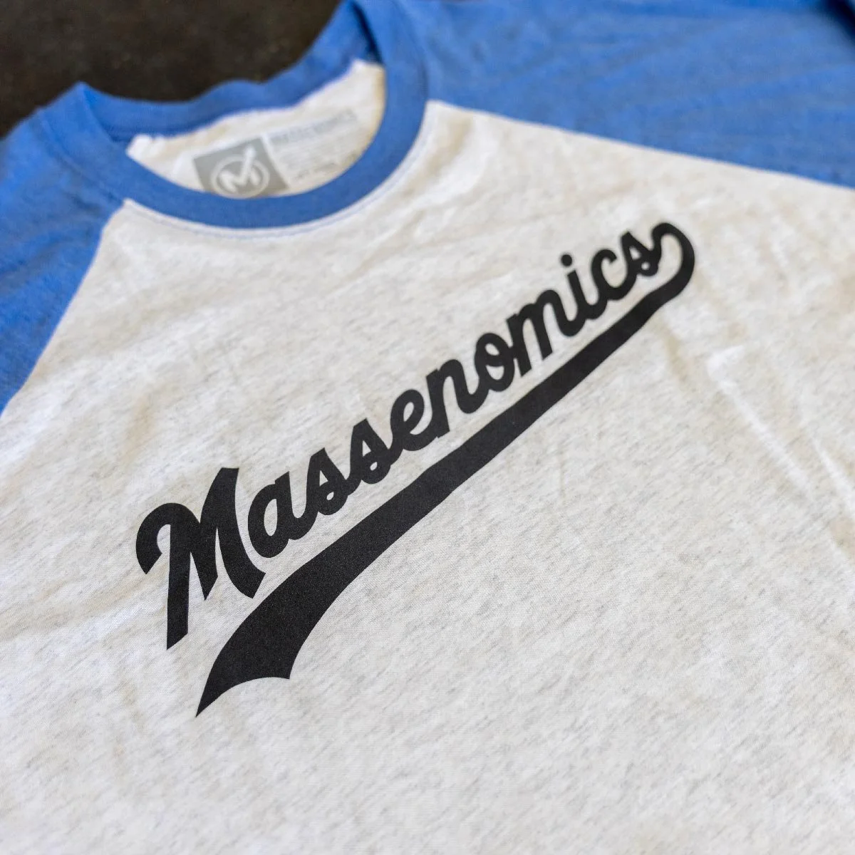 3/4 sleeve imprint detail