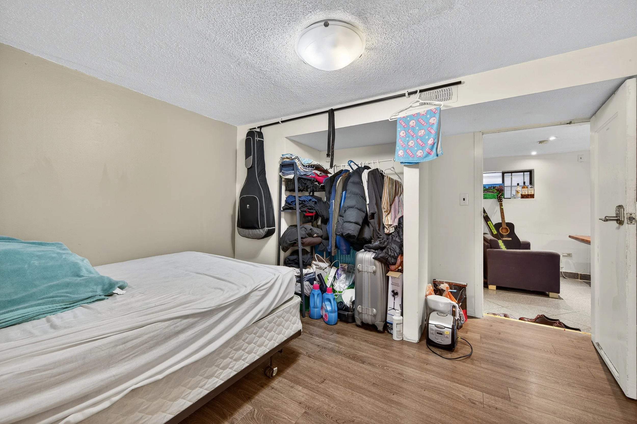 3838 Inverness St_31.jpg