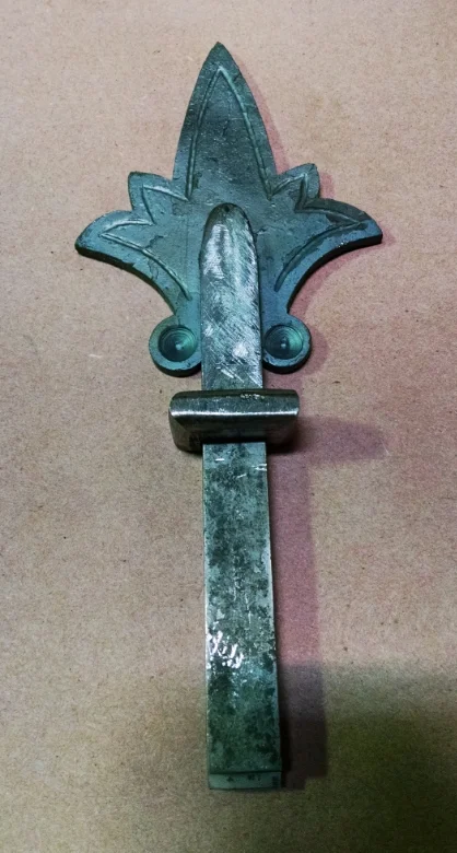 Reproduction finials