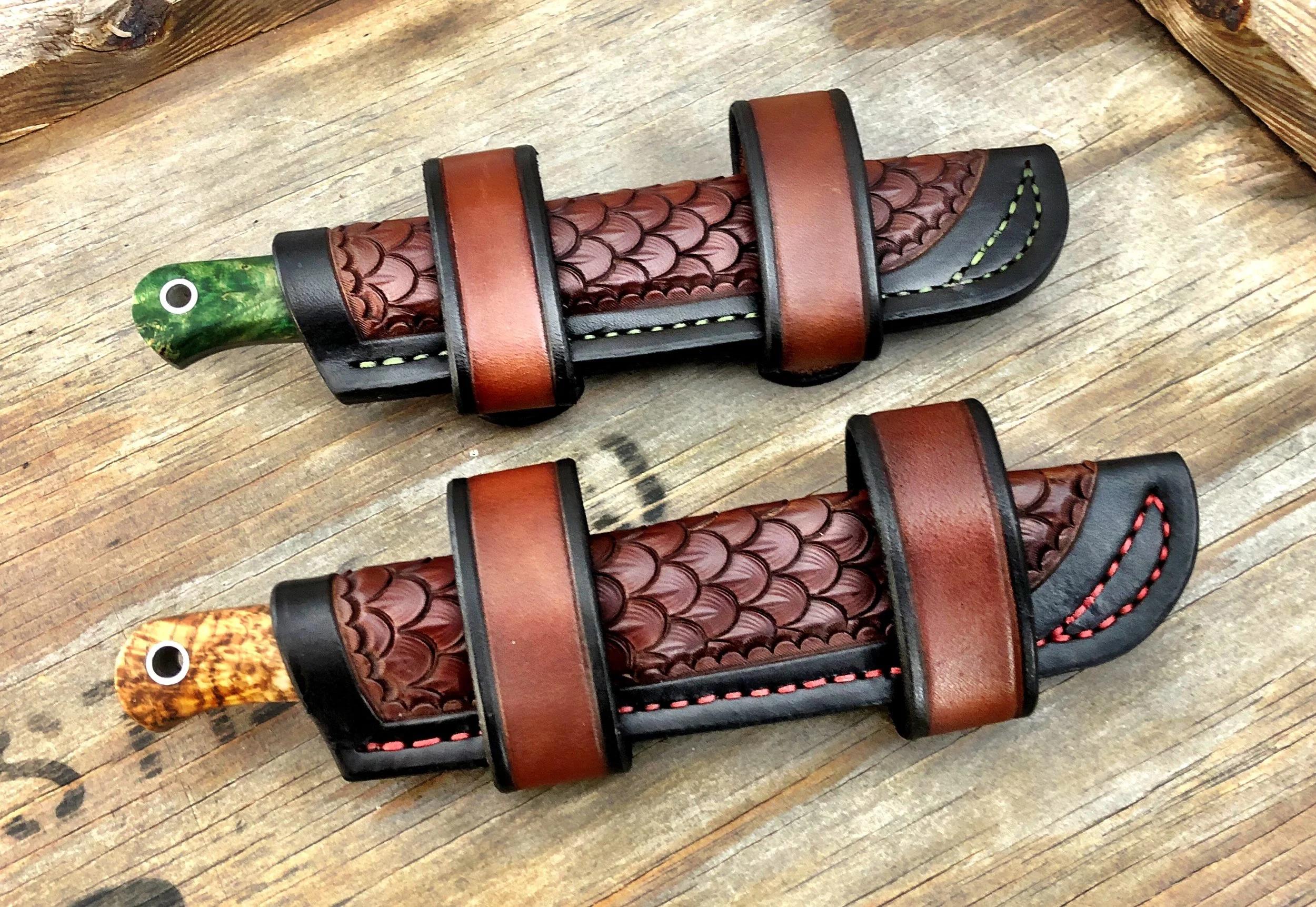 Dual Back Carry Trekker style sheaths with snaps.