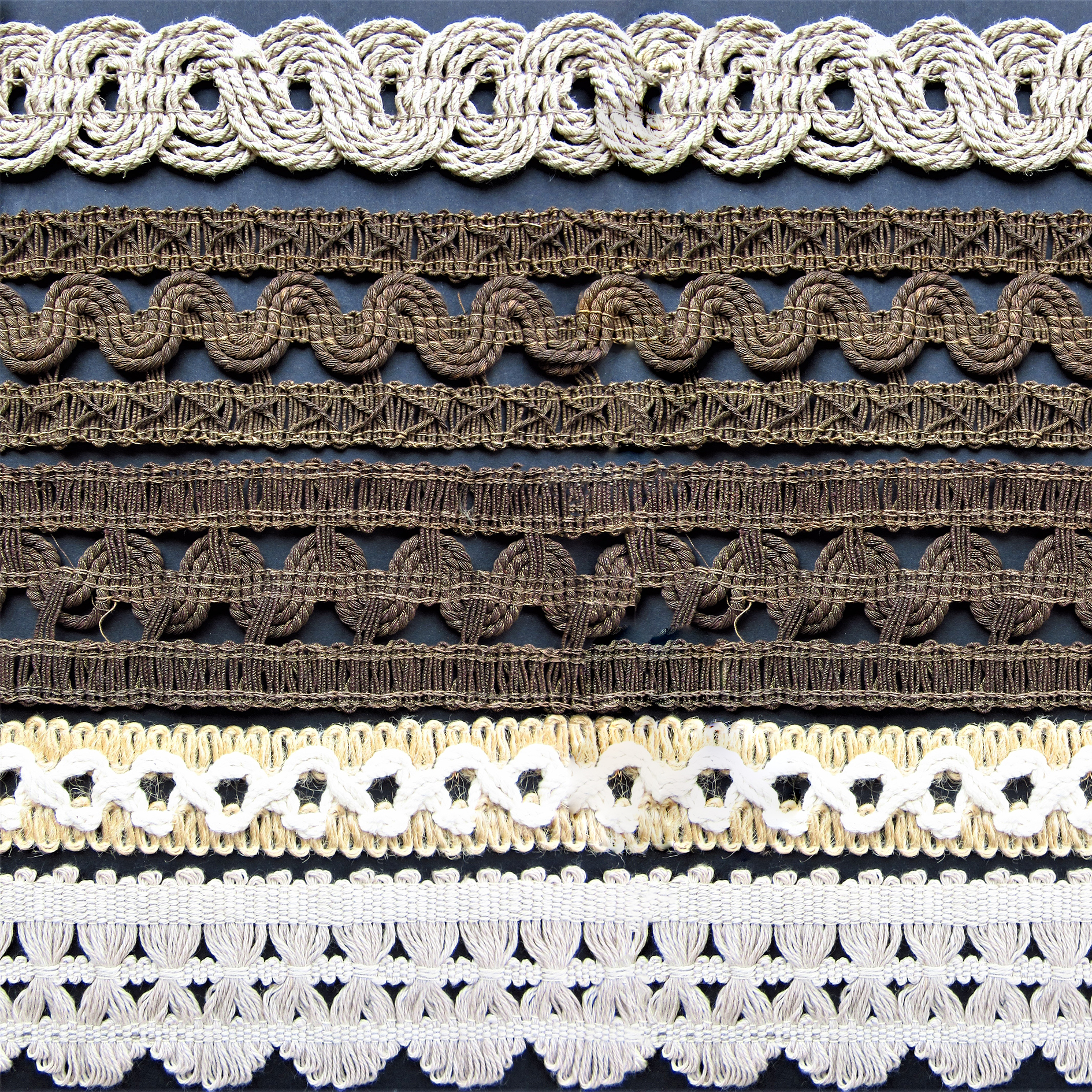 Passementeries en fibres naturelles et en fils de métals