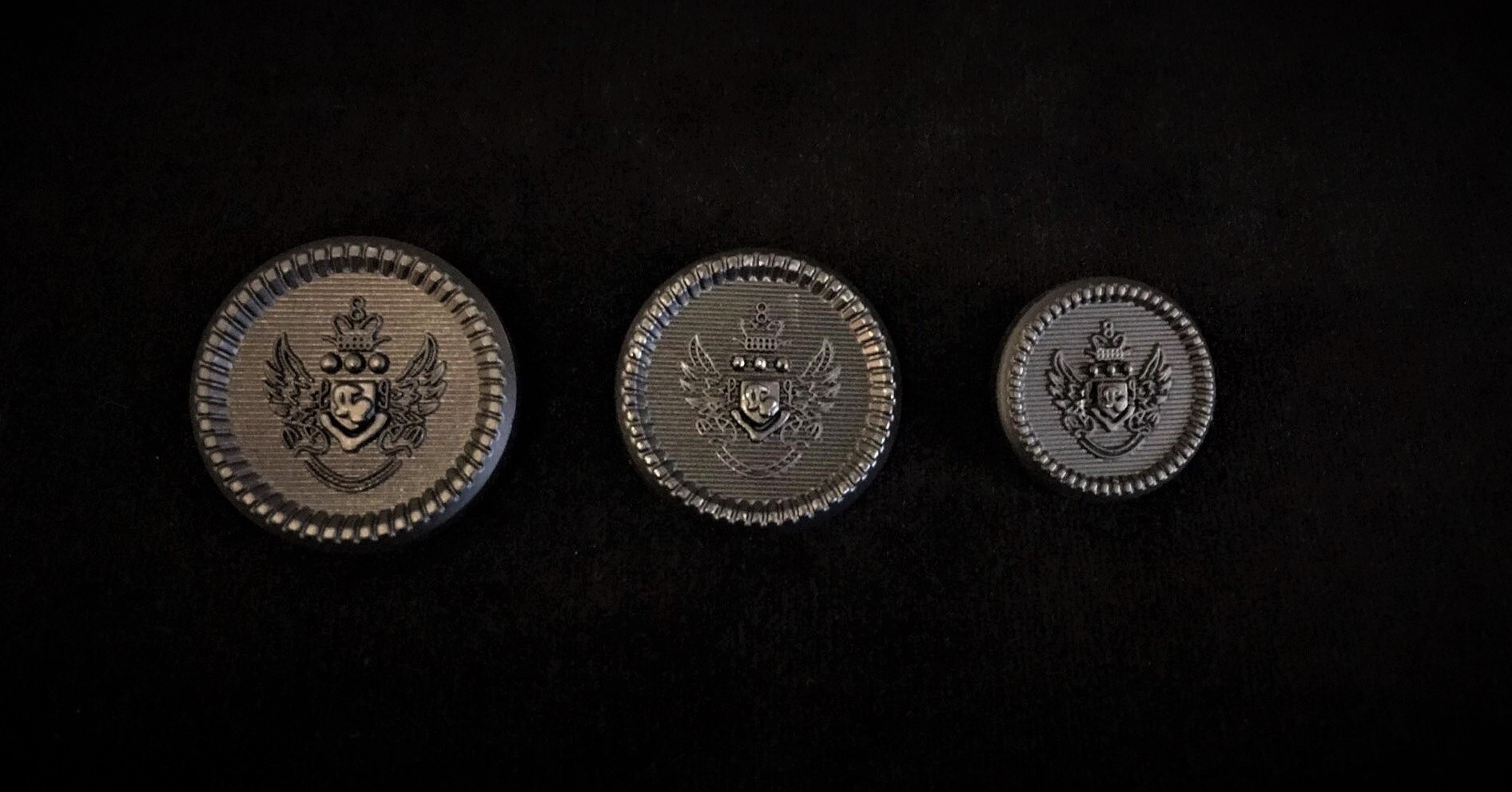 Boutons style militaire en gun métal