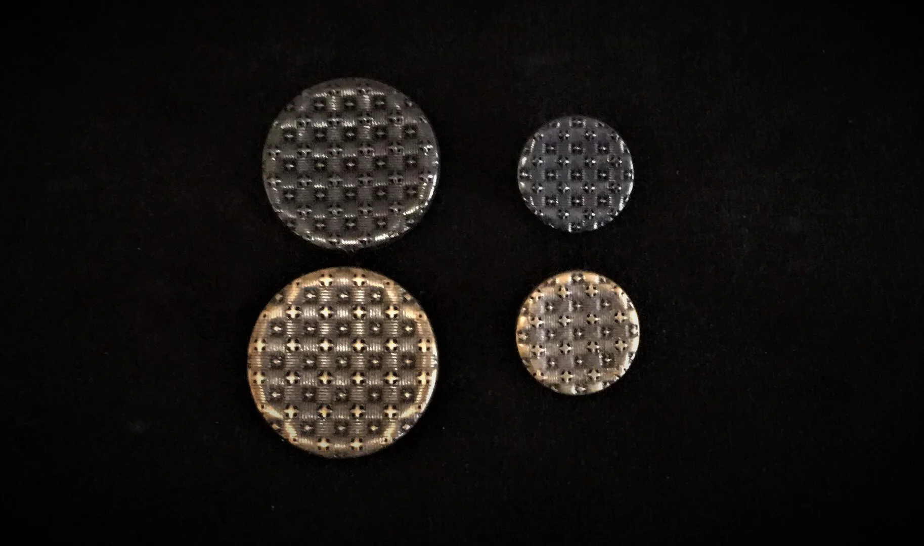 Boutons style militaire en métal