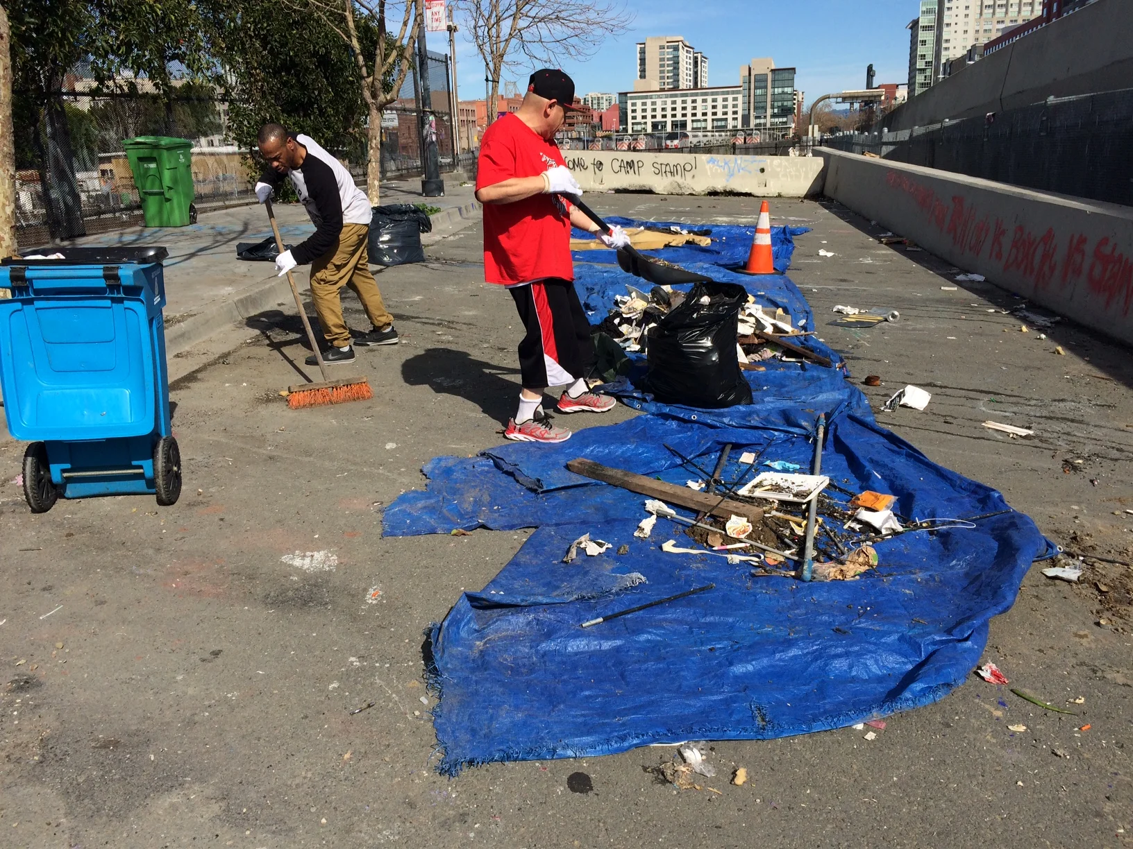 Encampment Residents in Mission Bay working together with SFHC (Winter 2017)