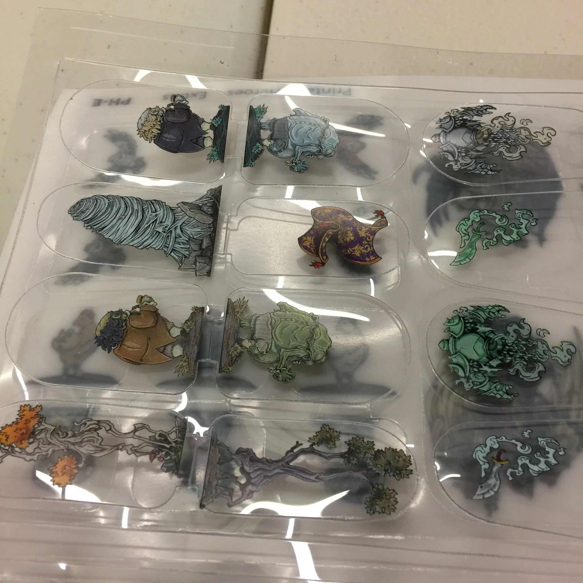 AK Menagerie 100032 PHOddballsSplotchy4.jpg