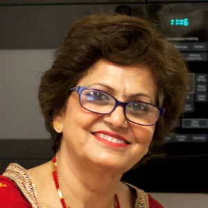 Rachana-Square-Portrait2.jpg
