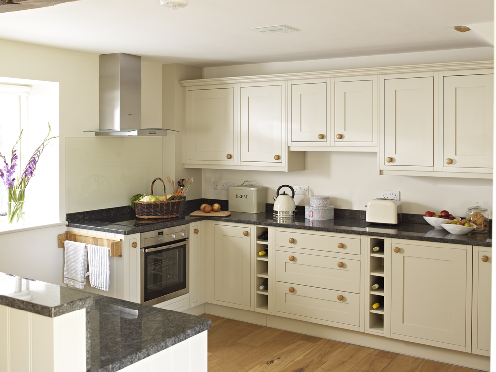 The Manor House 90481.jpg