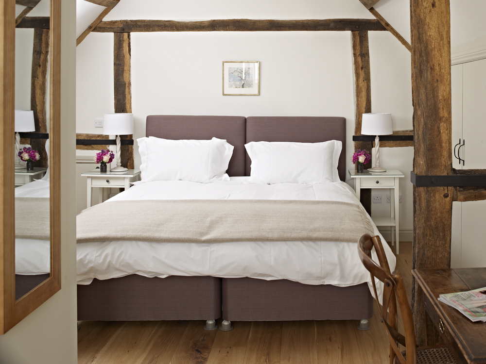 The Manor House 90497.jpg