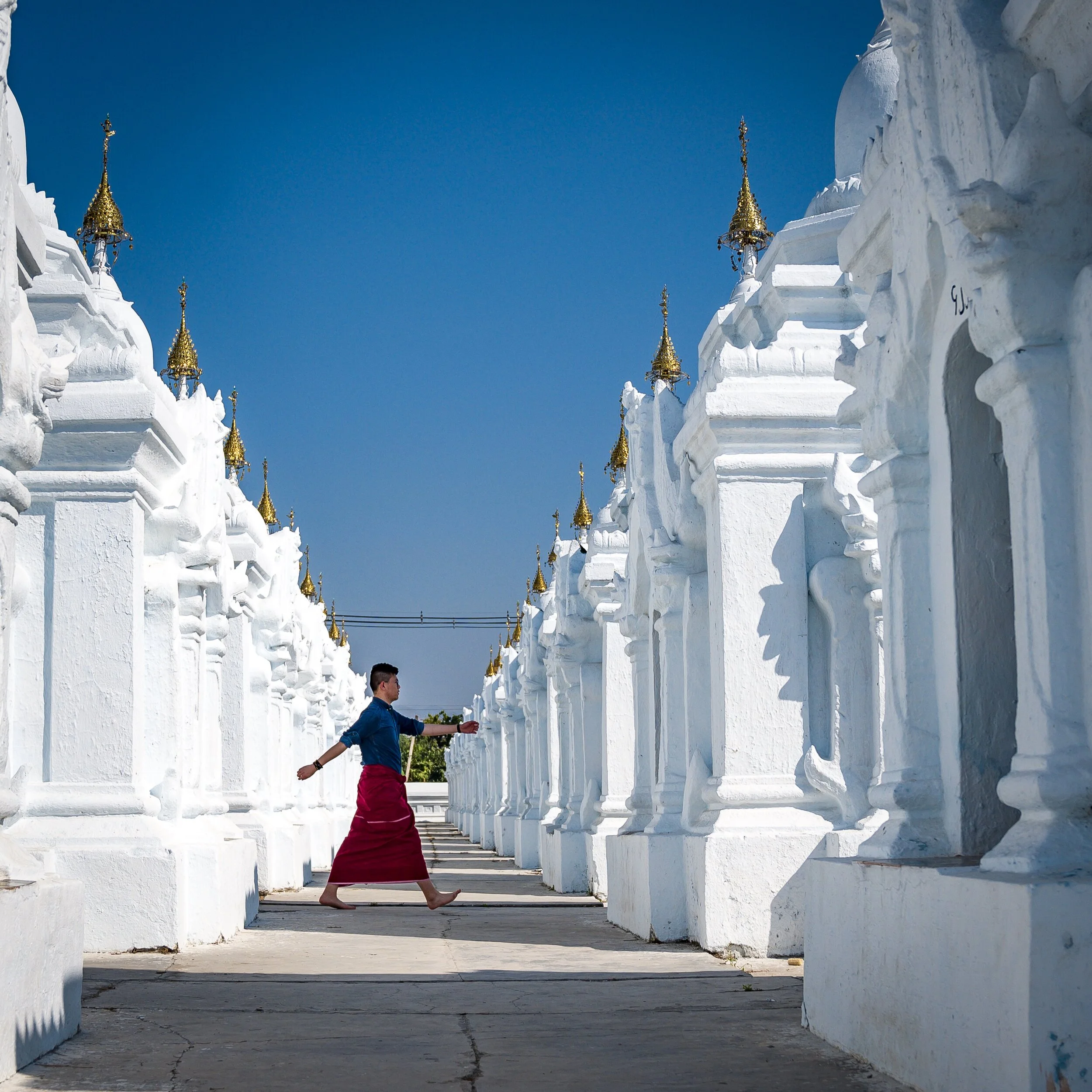 WalkingThrough Kuthodaw Pagoda & the World's Largest Book