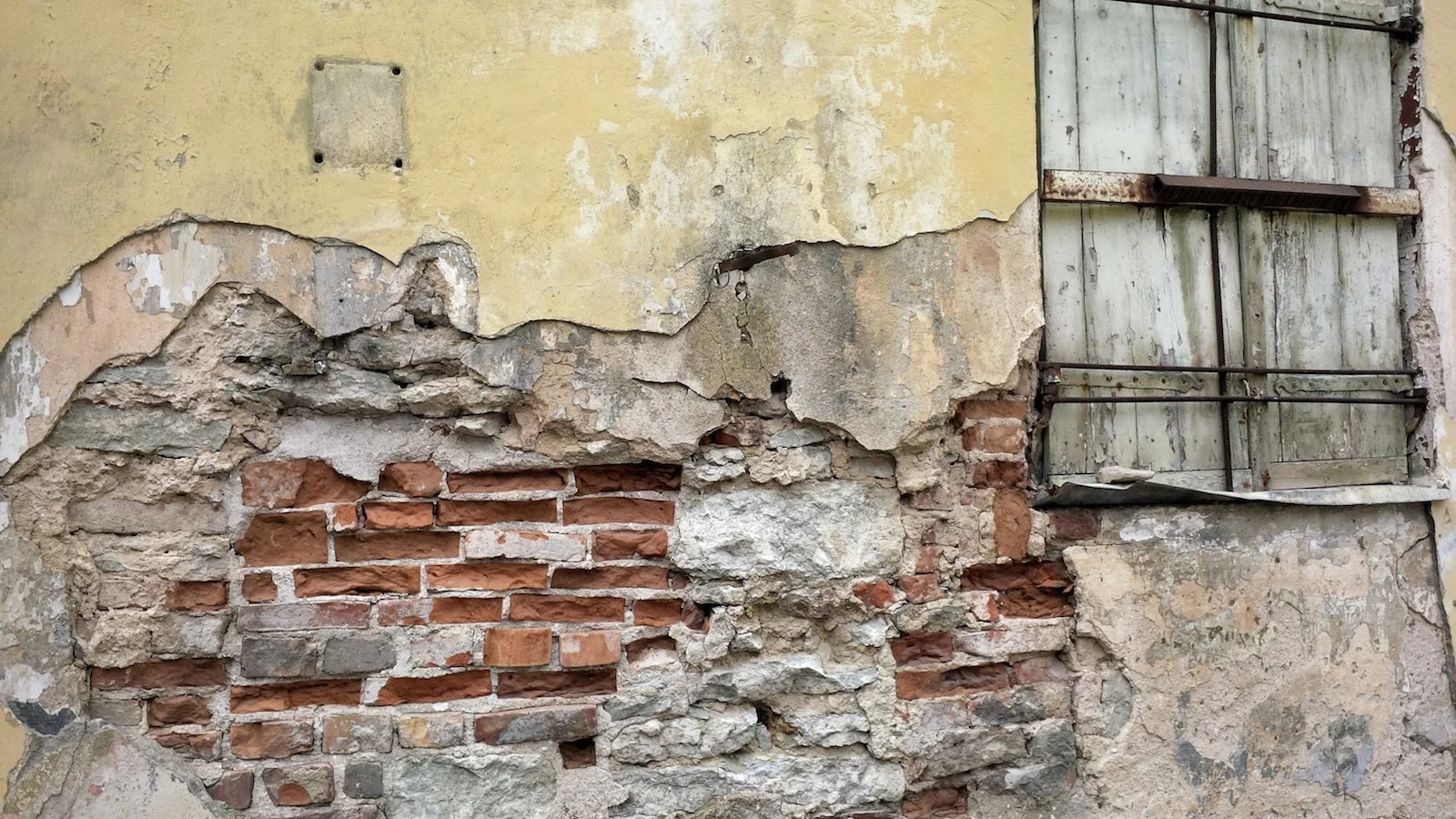 Tallin Wall 1.jpg