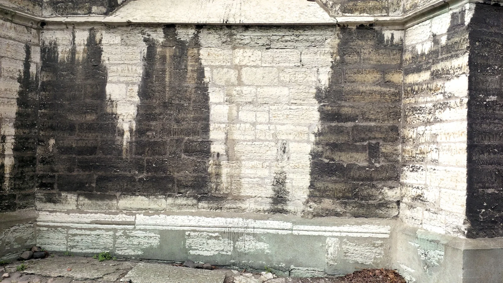 Talloin Wall 7.jpg
