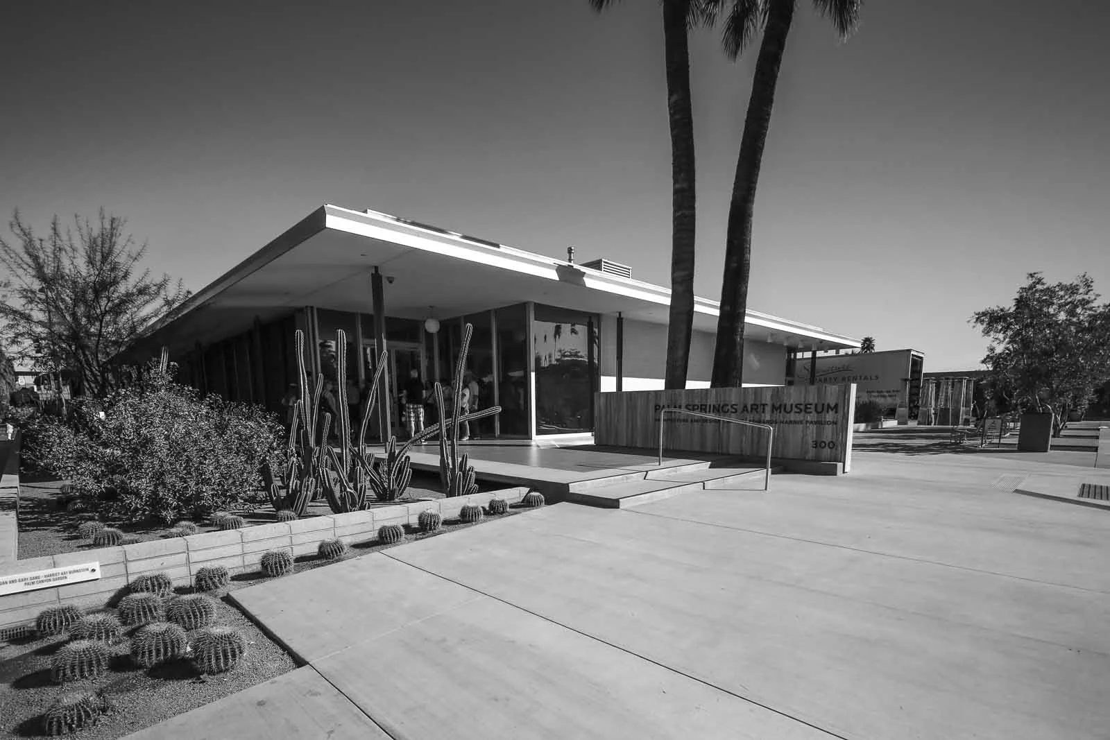 2016 PS BW ARCHITECTURE-1.JPG