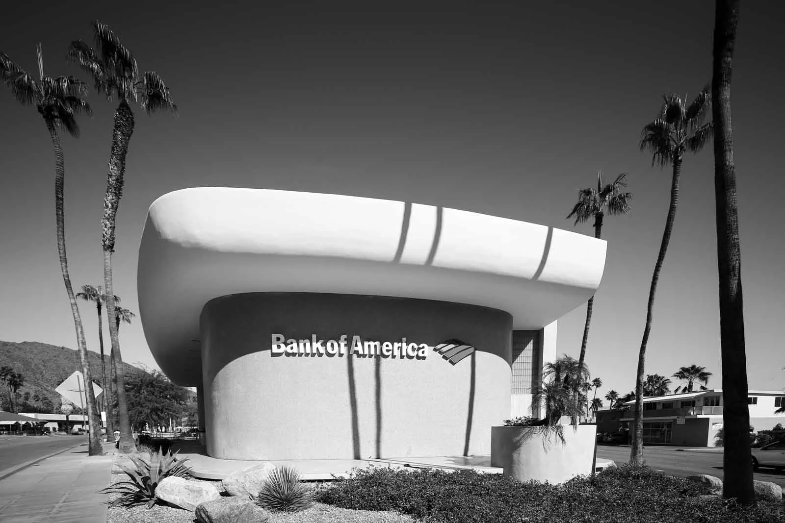 2016 PS BW ARCHITECTURE-4.JPG