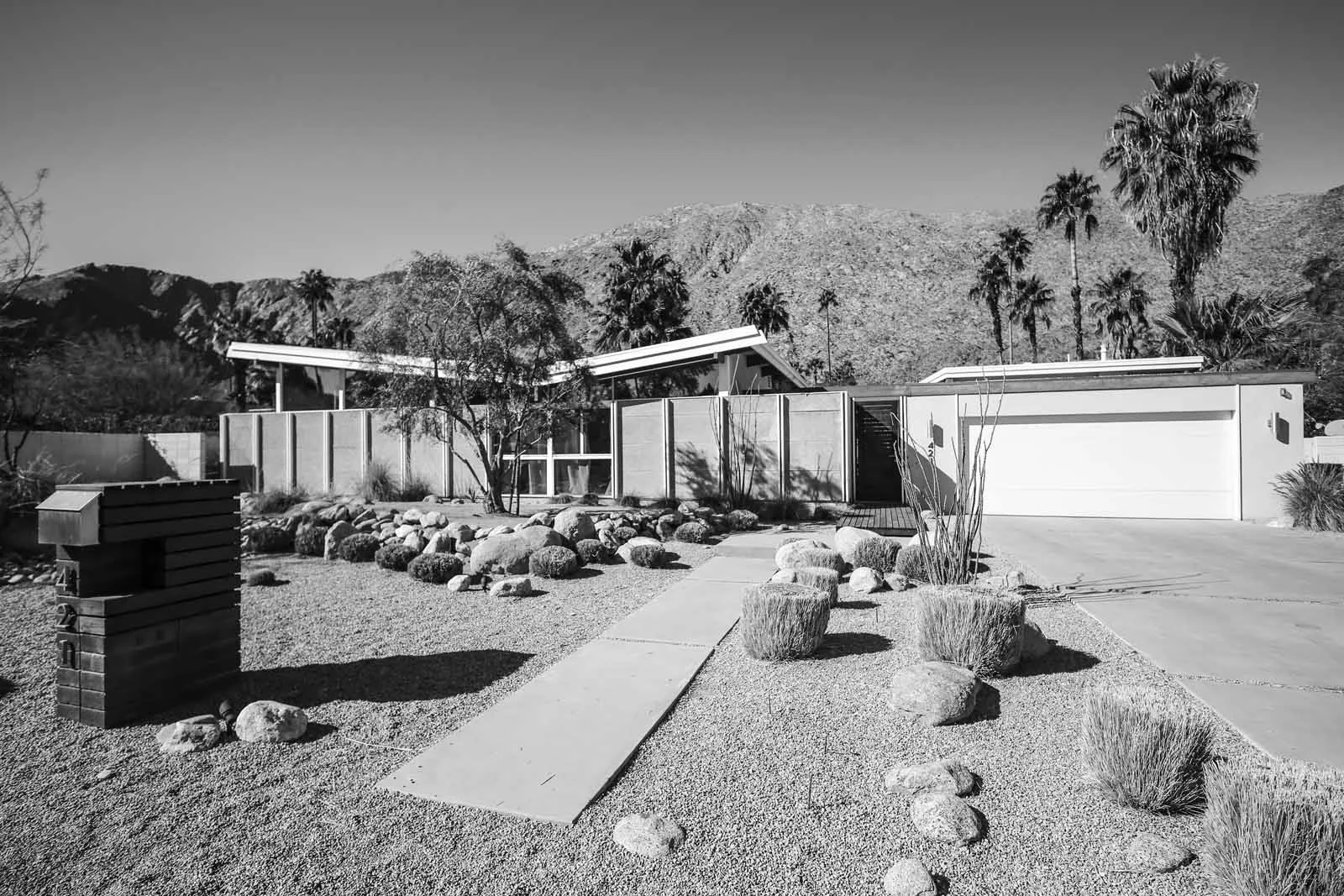 2016 PS BW ARCHITECTURE-3.JPG