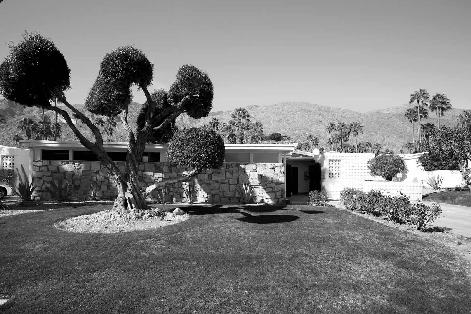 2016 PS BW ARCHITECTURE-7.JPG