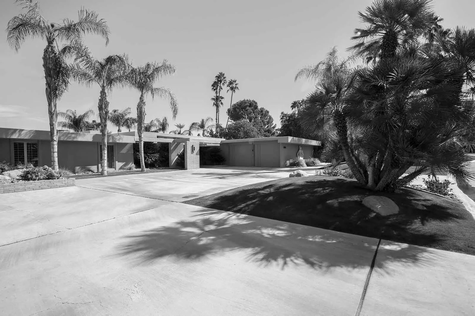 2016 PS BW ARCHITECTURE-14.JPG